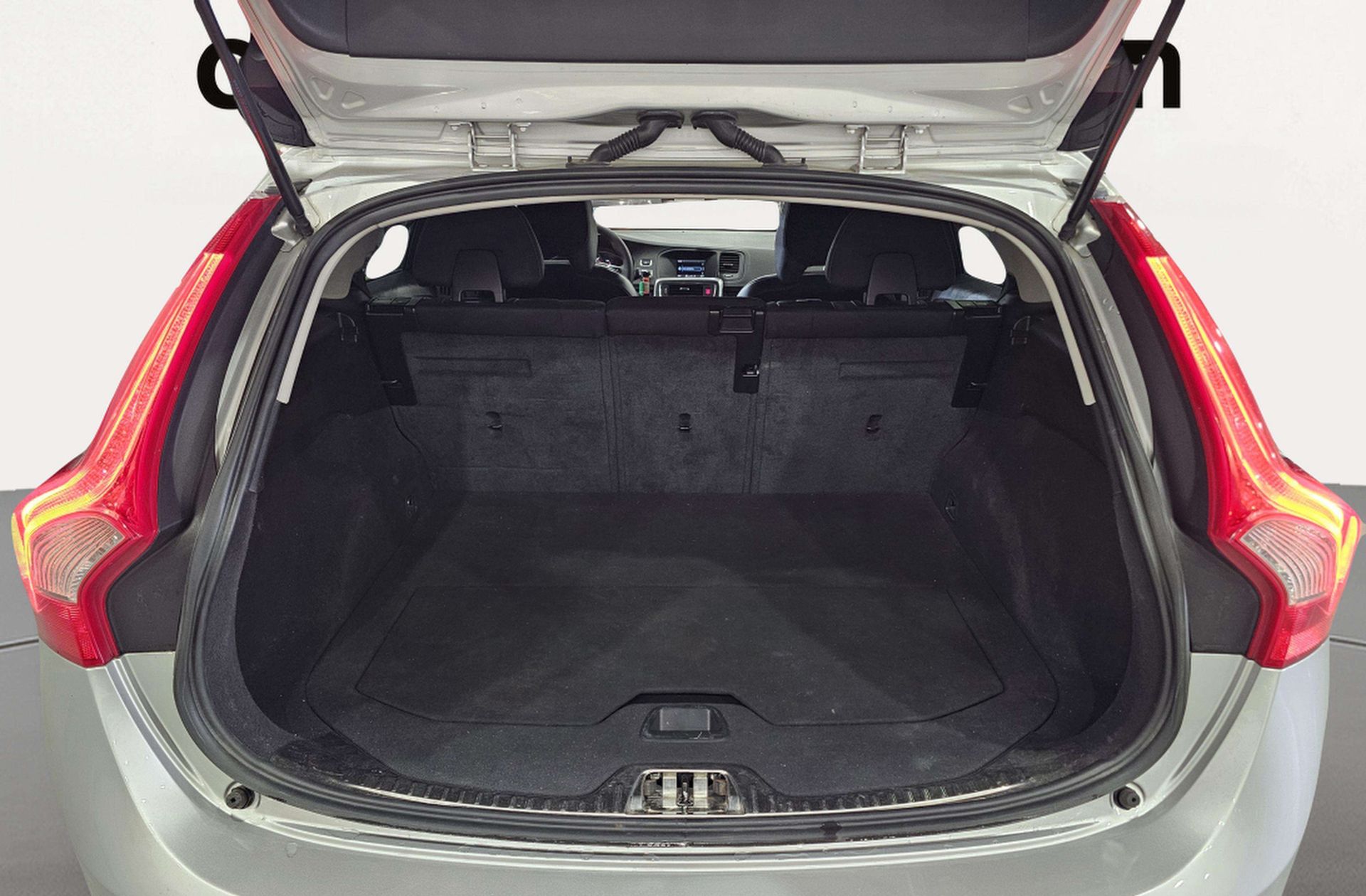 Volvo V60 D2 Momentum - foto 16