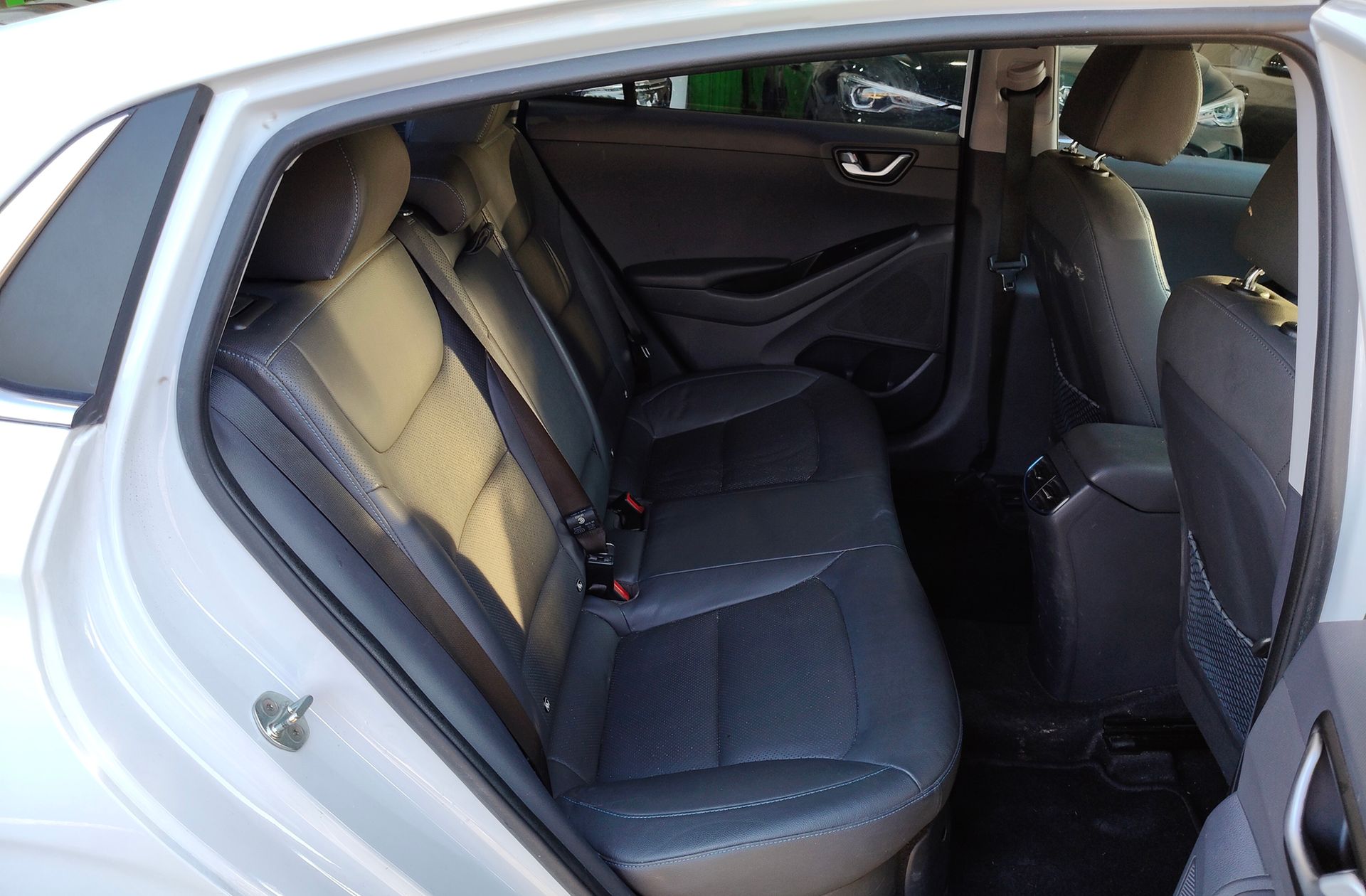 Hyundai Ioniq 1.6 GDI HEV Style - foto 17