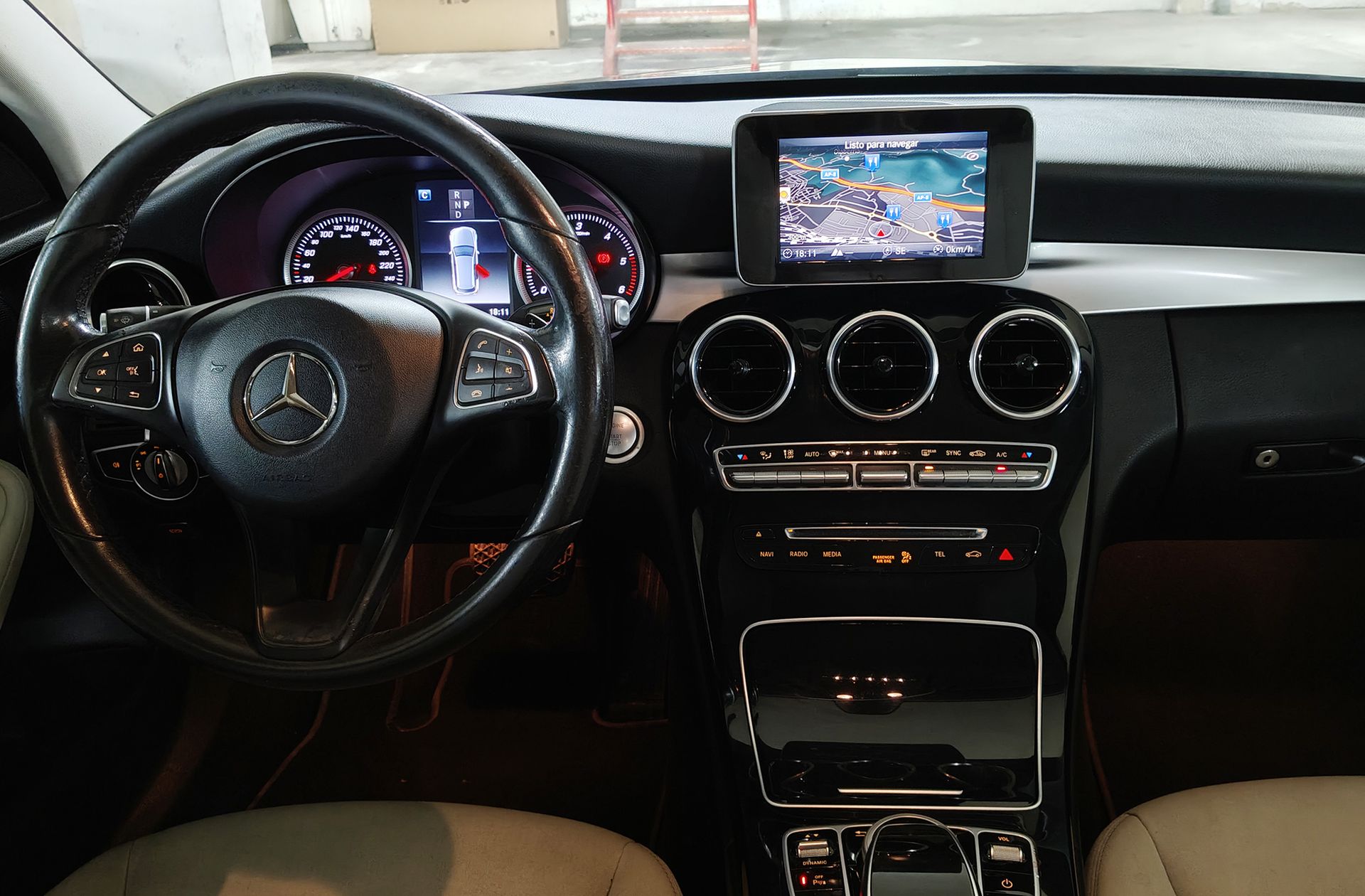 Mercedes-Benz Clase C Estate 220 d Pack AMG - foto 7