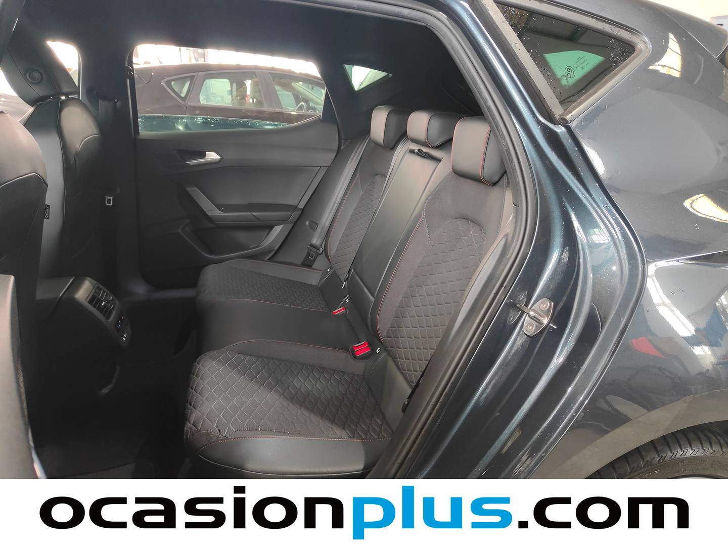 Foto asientos traseros Seat León Seat León 1.5 TSI S&S FR Go L  (150 CV)