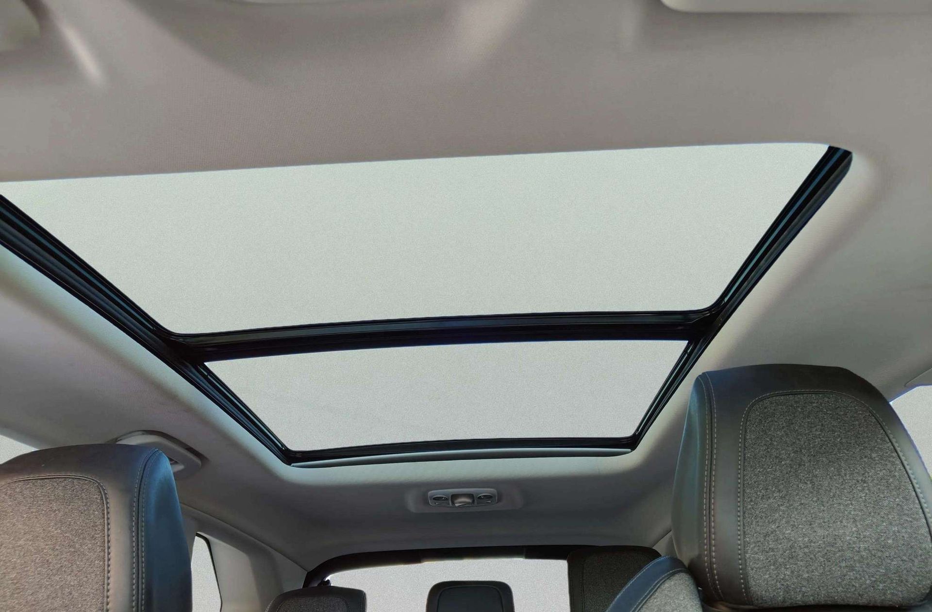 Peugeot 3008 PureTech 130 Allure EAT6 - foto 6