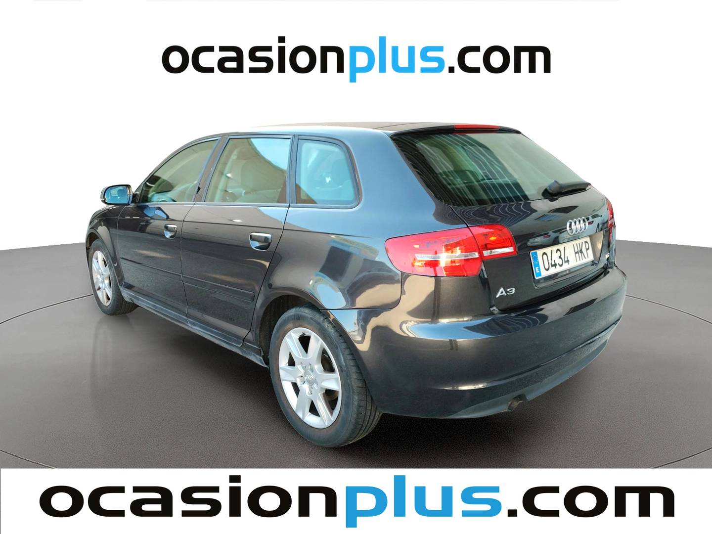 Foto trasera Audi A3 Audi A3 Sportback Attraction 1.6 TDI (105 CV) izquierda