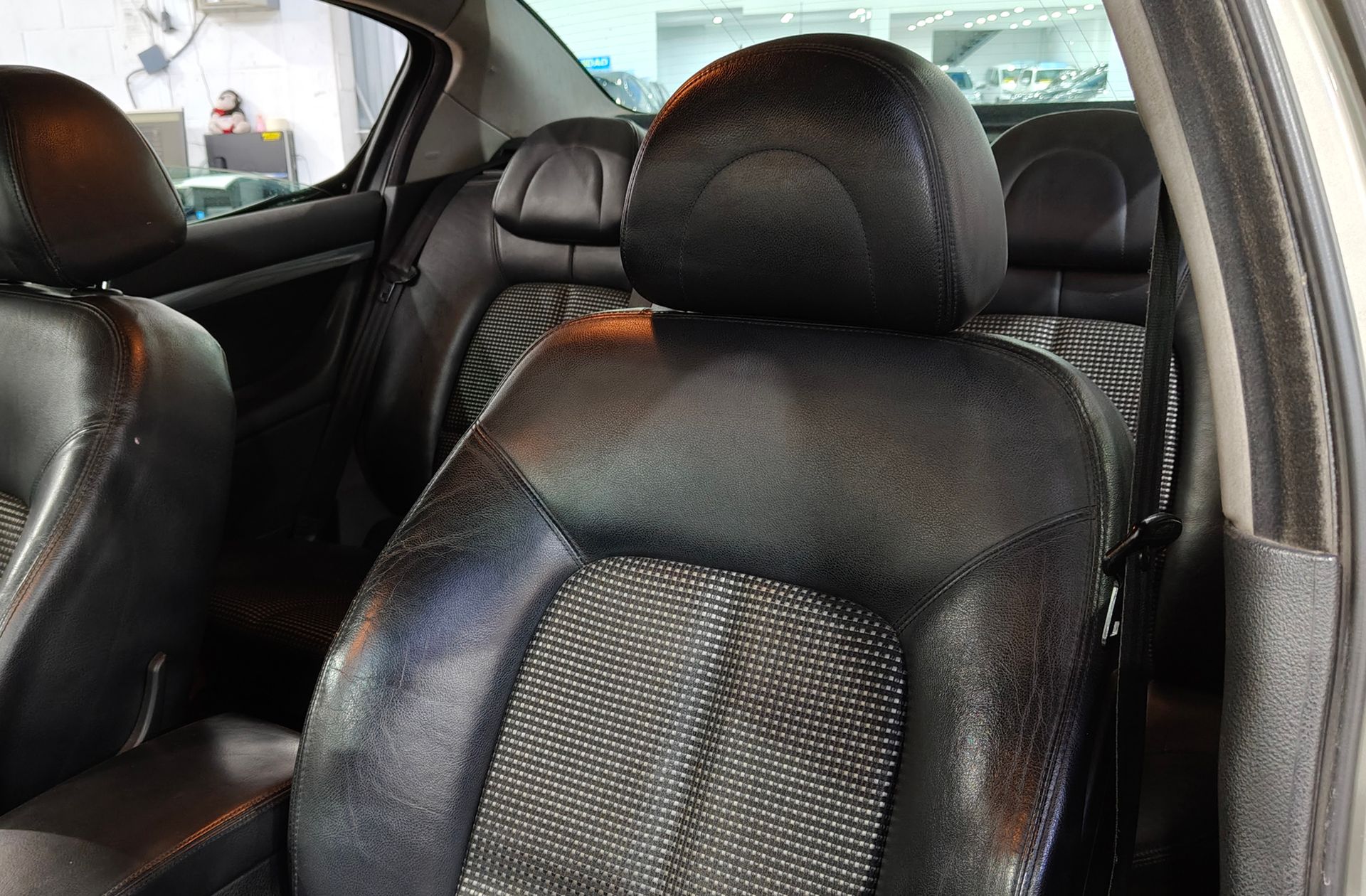 Peugeot 407 2.0 HDi ST Sport Pack - foto 7
