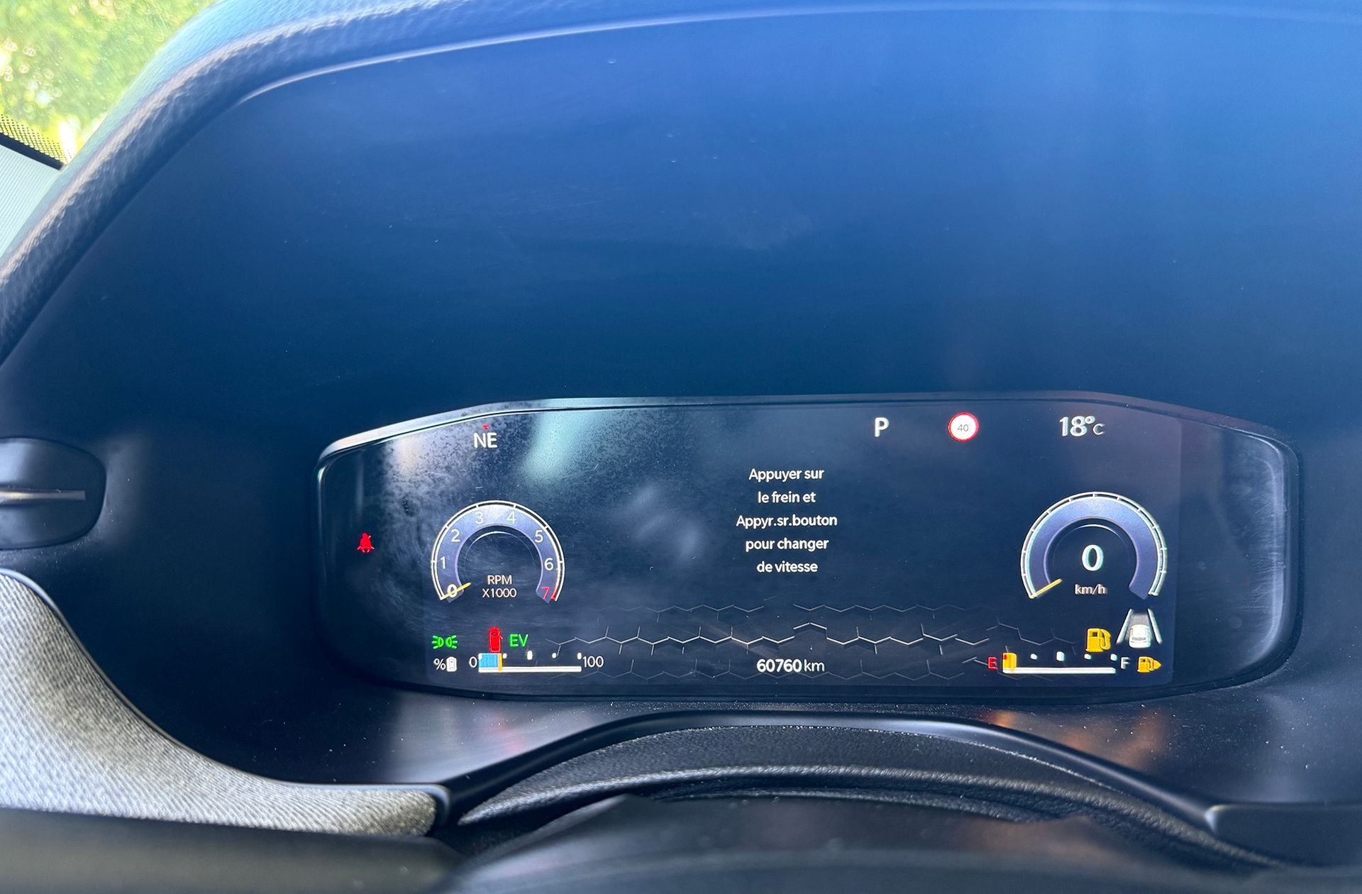 Jeep Compass eHybrid 1.5 MHEV Longitude DCT - foto 20