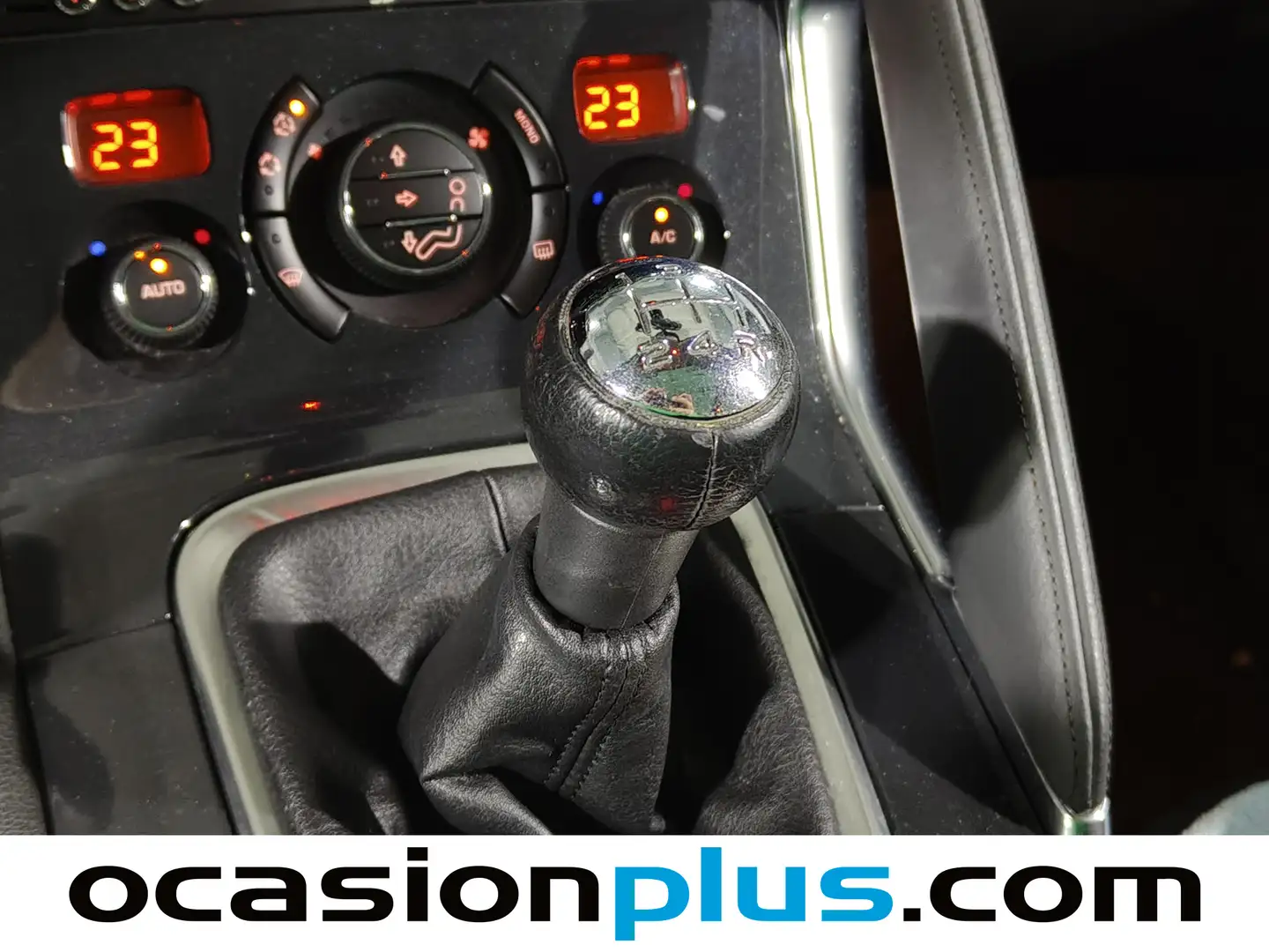 Foto Peugeot 3008 Peugeot 3008 1.6 VTI Sport Pack (120 CV)