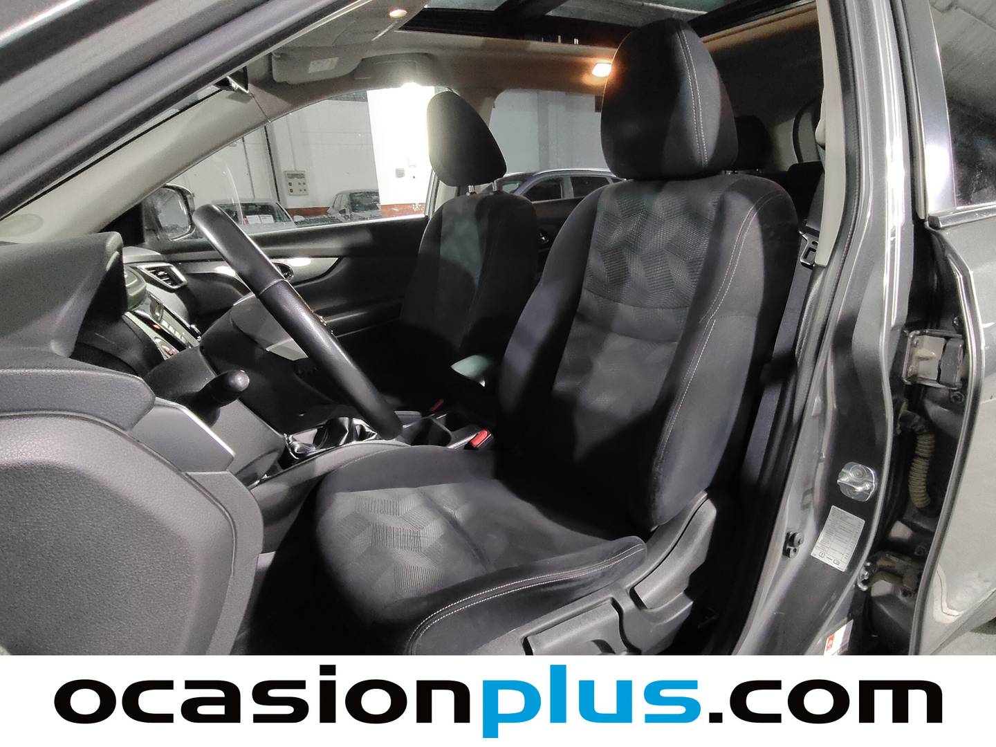 Foto asientos delanteros Nissan X-TRAIL Nissan X-Trail 1.6 dCi N-Connecta (130 CV)