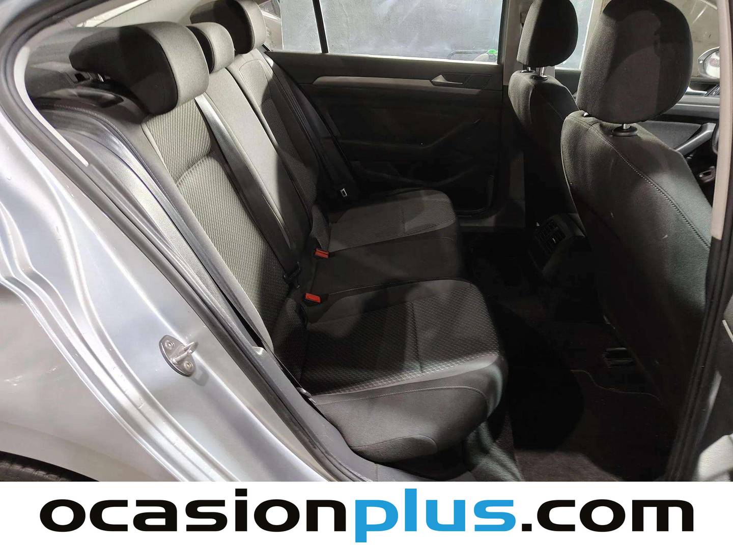 Volkswagen Passat Volkswagen Passat Business 2.0 TDI (122 CV) DSG diésel