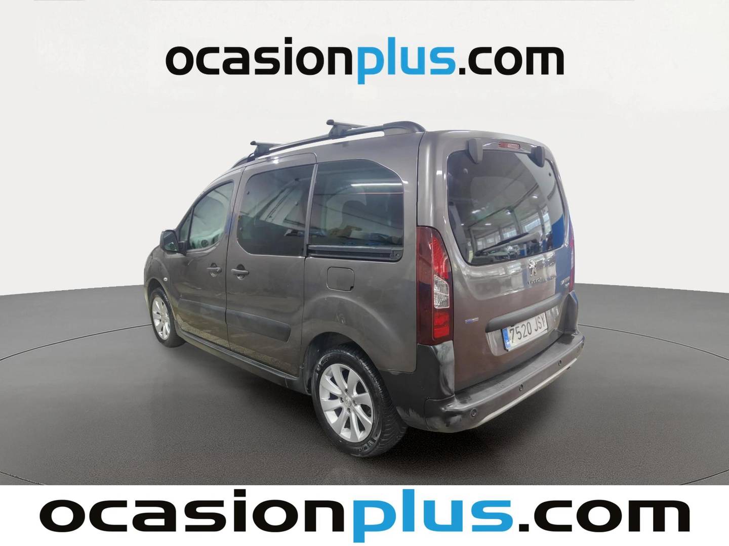 Foto trasera Peugeot Partner Peugeot Partner Tepee Combi 1.2 PureTech Outdoor (110 CV) derecha