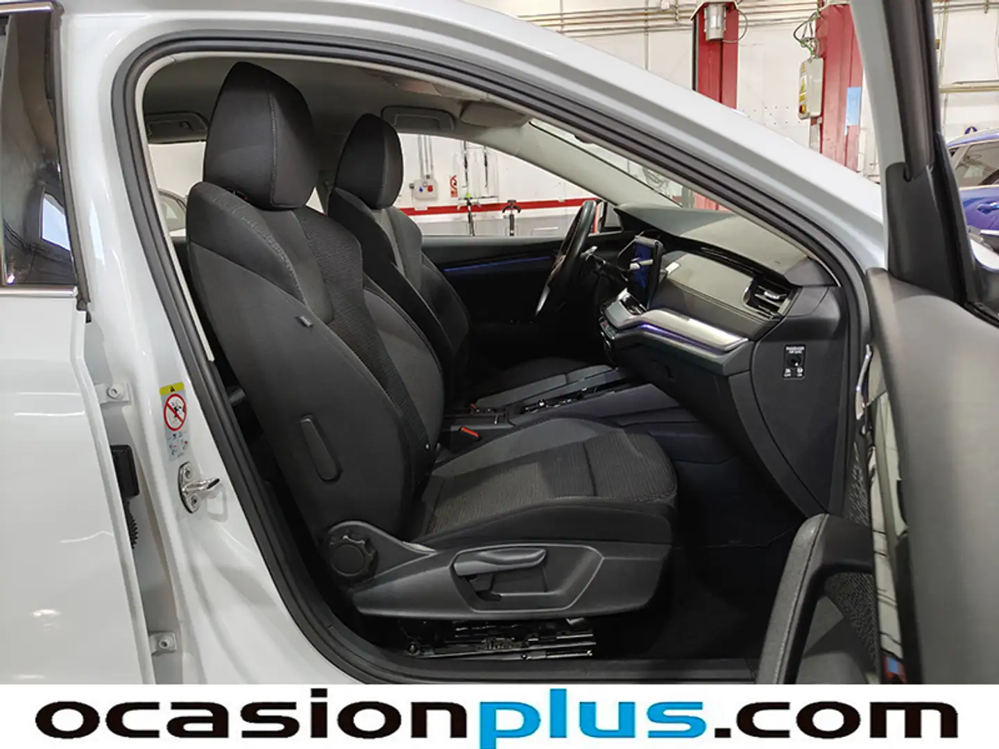 Foto Skoda Octavia Skoda Octavia Combi 1.0 TSI mHEV Ambition DSG (110 CV)