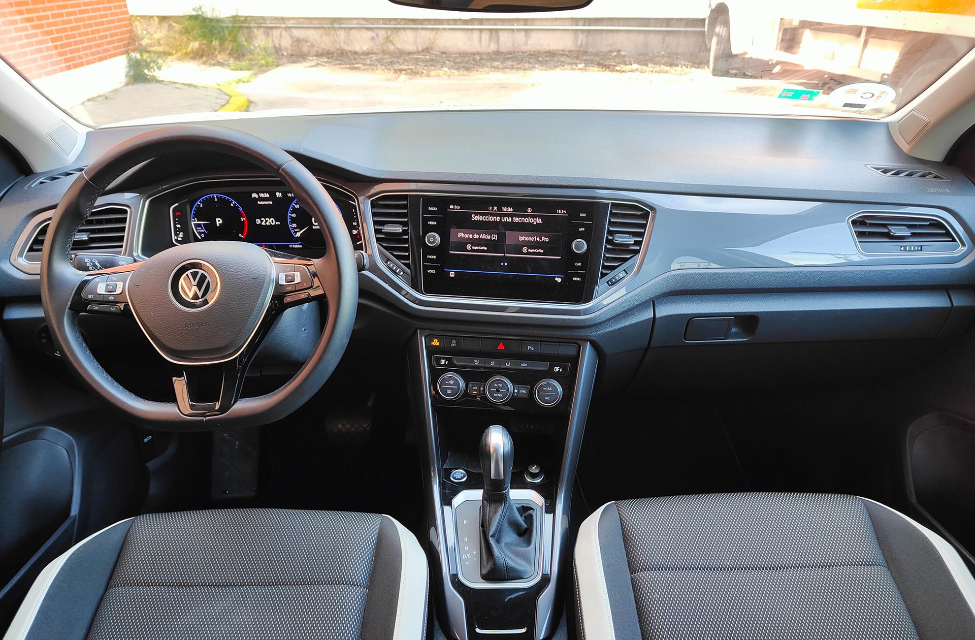 Volkswagen T-Roc Sport 2.0 TDI DSG - foto 6