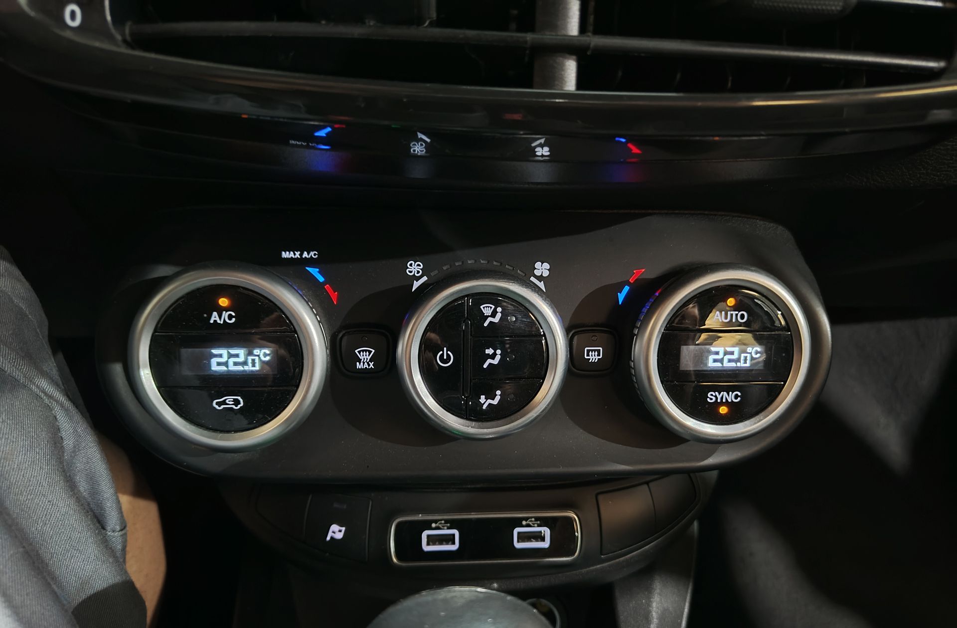Fiat 500X 1.3 Firefly T4 Dolcevita Sport DCT - foto 26