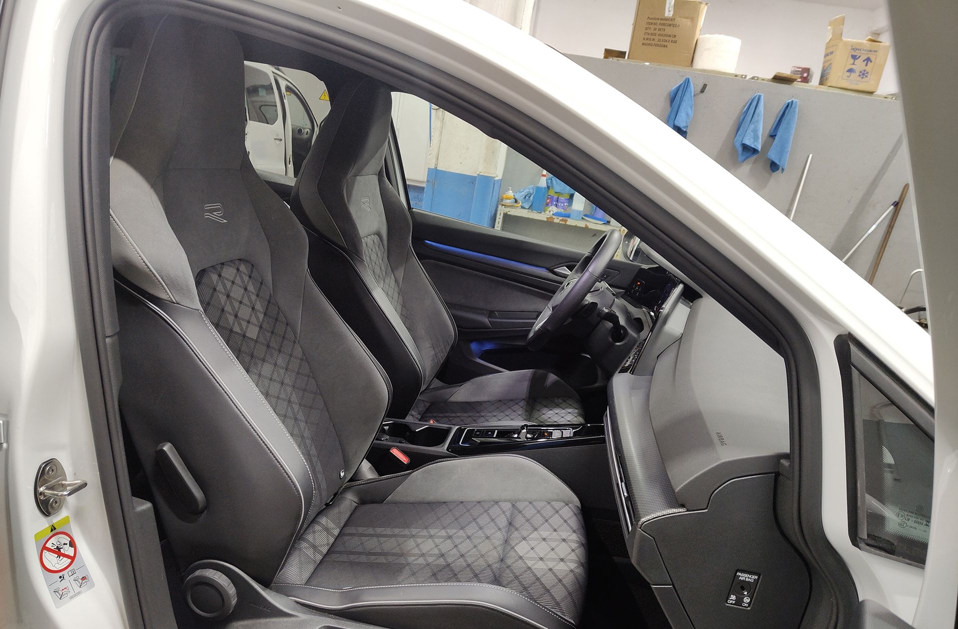 Volkswagen Golf R-Line 1.5 eTSI DSG - foto 20