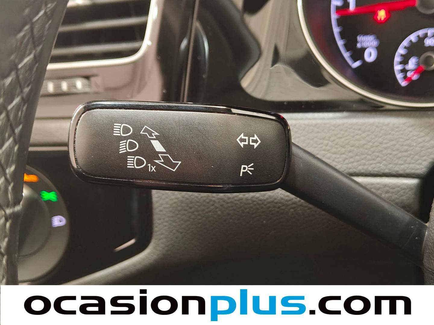 Accesorios del Volkswagen Golf Volkswagen Golf Sport 1.6 TDI BMT (105 CV) Pack R-Line