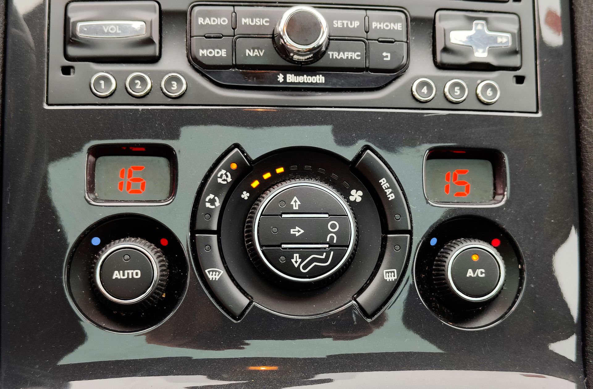 Peugeot 5008 Allure 1.2 PureTech 7 plazas - foto 29