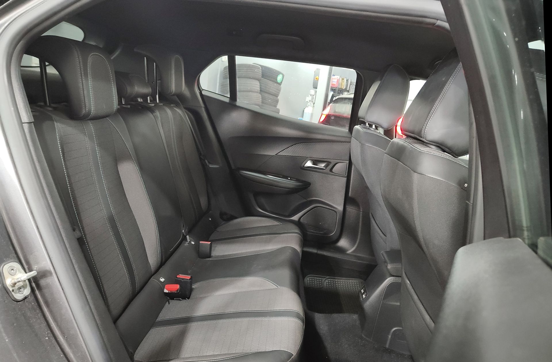 Peugeot 2008 PureTech 100 Allure - foto 15