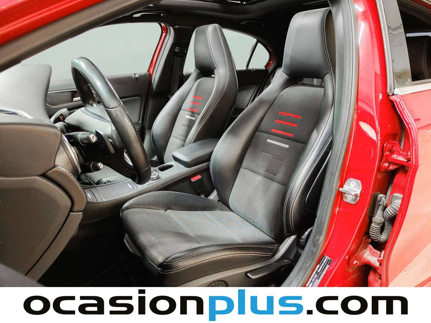 Foto asientos delanteros Mercedes Clase A Mercedes Clase A 200 d Pack AMG (136 CV)