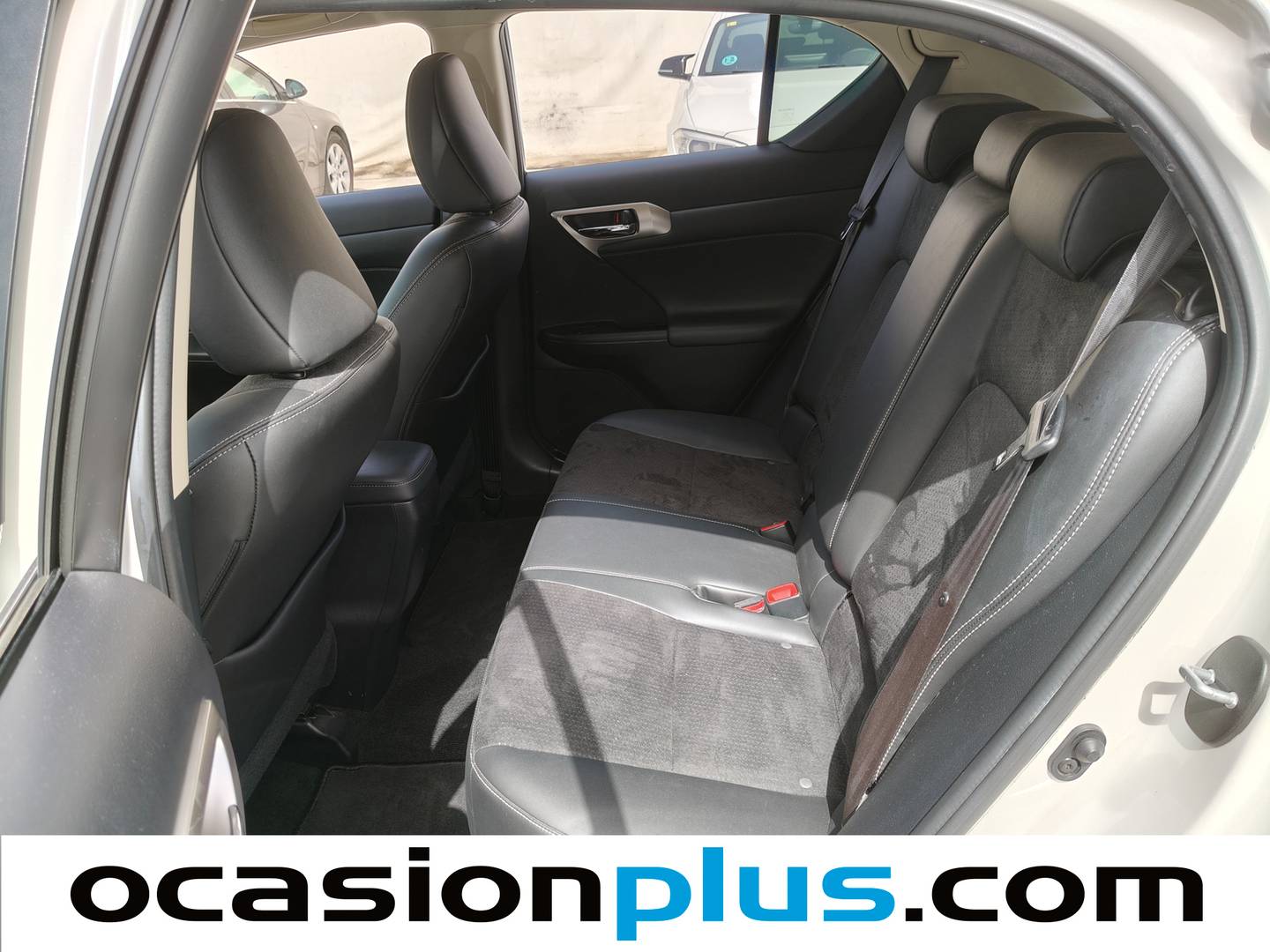 Foto asientos traseros Lexus CT Lexus CT 200h Fuji (136 CV)