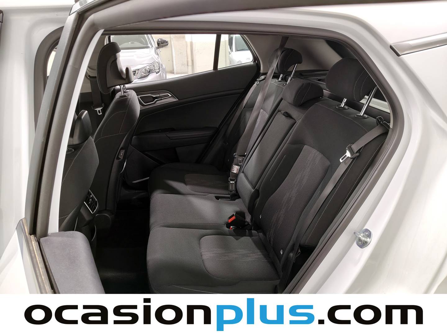 Foto asientos traseros KIA Sportage KIA Sportage 1.6 T-GDi MHEV Drive 4x2 (150 CV)