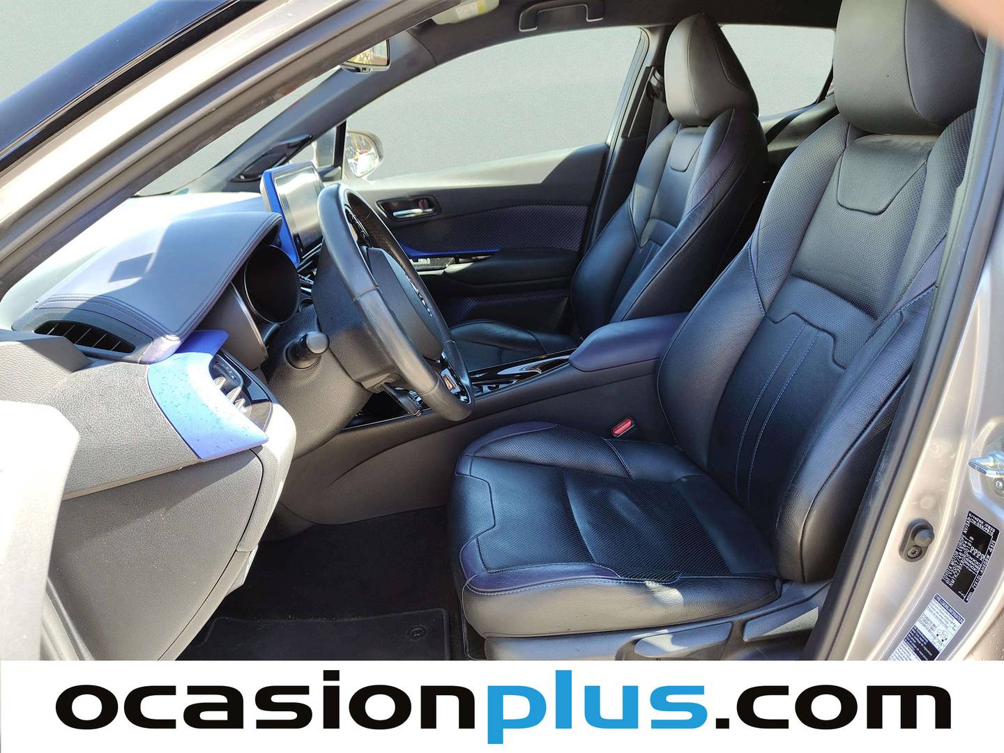 Foto asientos delanteros Toyota C-HR Toyota C-HR 1.8 125H Launch Edition (122 CV)