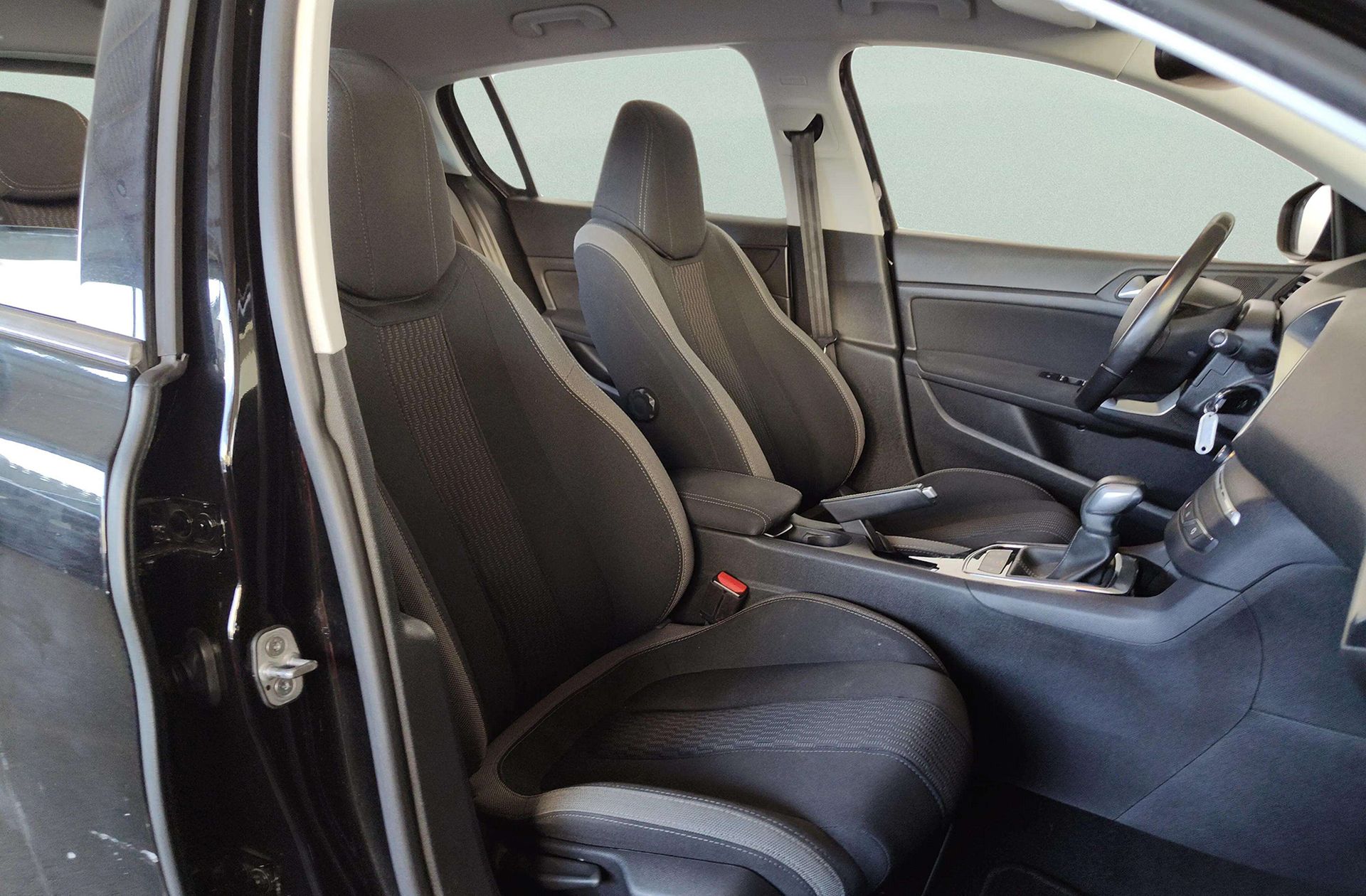 Peugeot 308 PureTech 130 Style EAT6 - foto 18