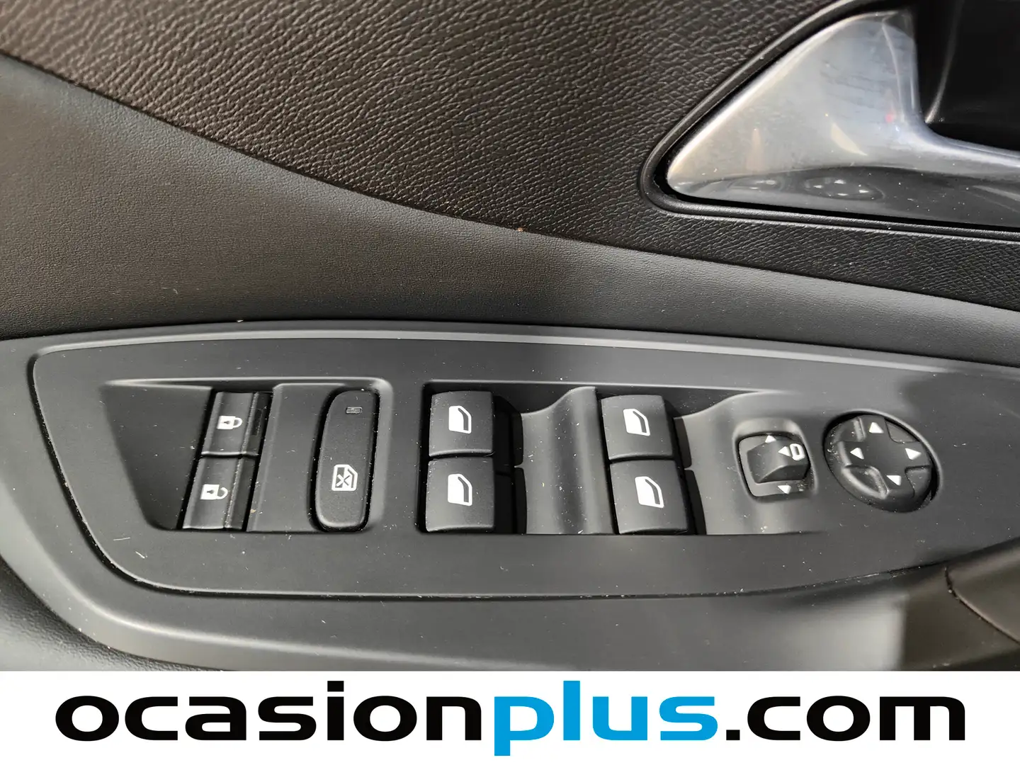 Foto Peugeot 408 Peugeot 408 Allure PHEV 180 e-EAT8 (181 CV)