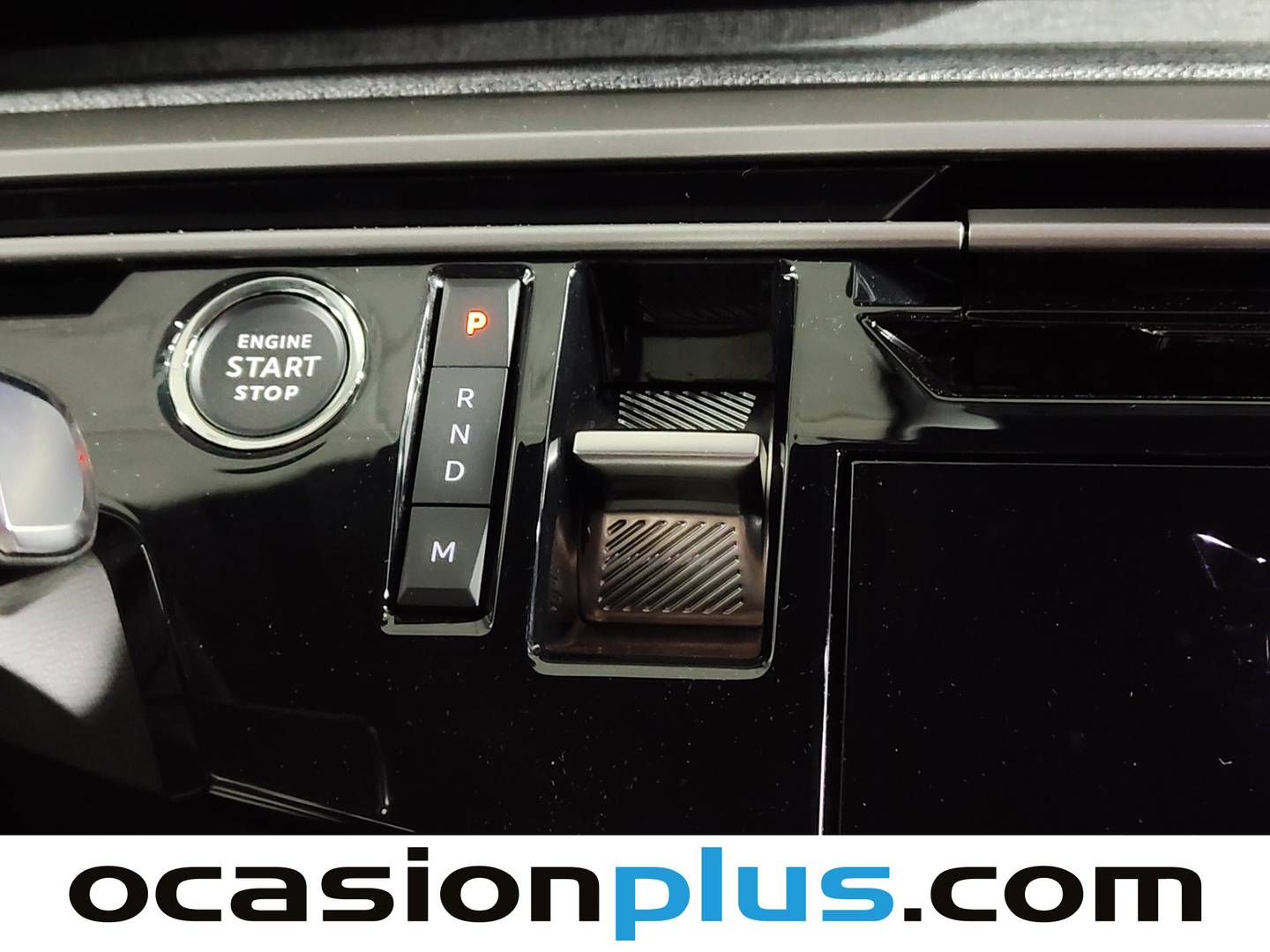 Foto Peugeot 5008 Hybrid Peugeot 5008 Hybrid 1.2 Allure eDCS6 (136 CV) 7 Plazas