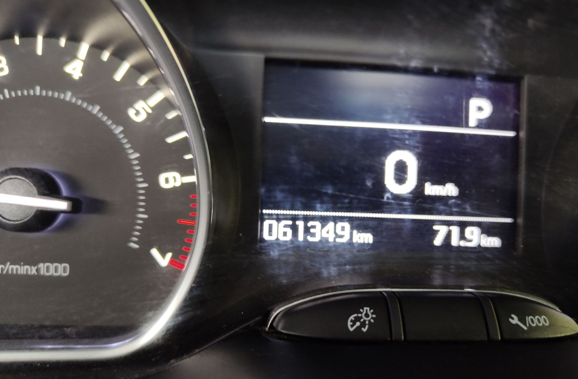 Peugeot 208 1.2 PureTech Allure EAT6 - foto 9