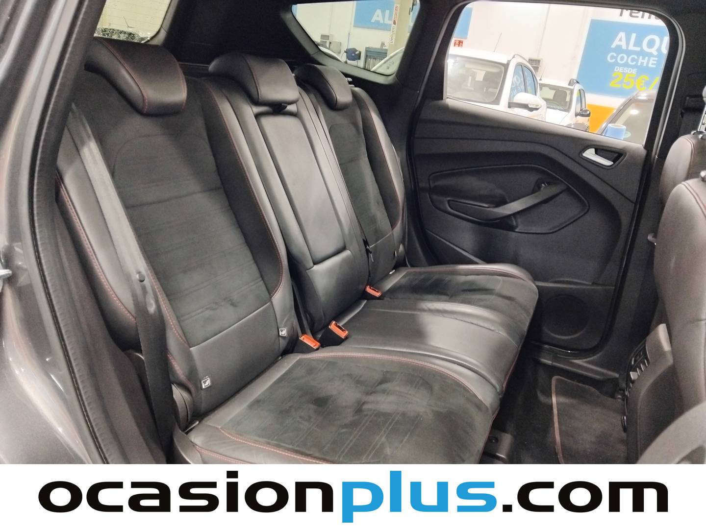 Foto asientos traseros Ford Kuga Ford Kuga 1.5 EcoBoost S&S ST-Line 4x4 Auto (180 CV)