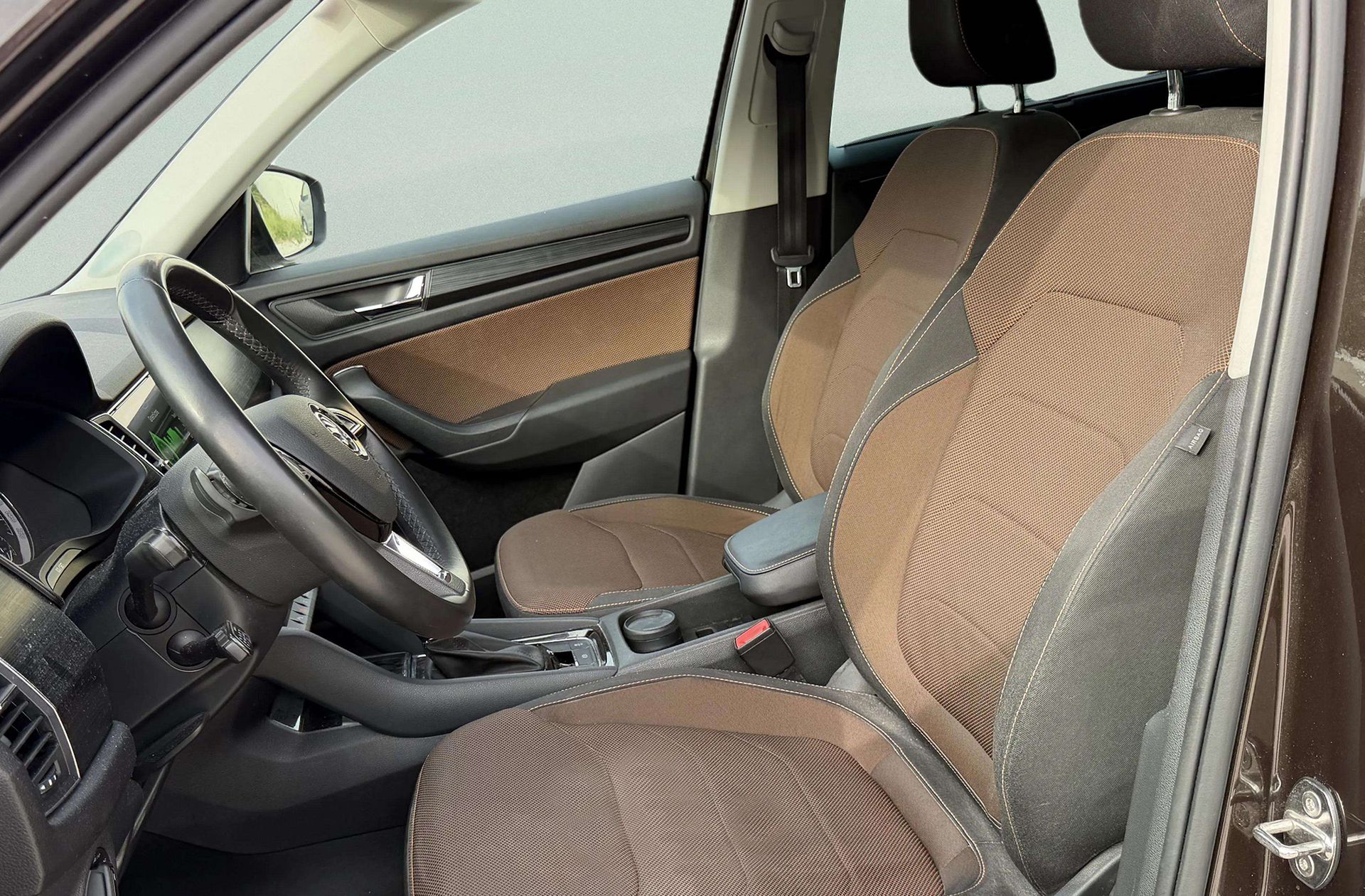 Škoda Kodiaq 1.5 TSI Ambition 4x2 DSG - foto 8