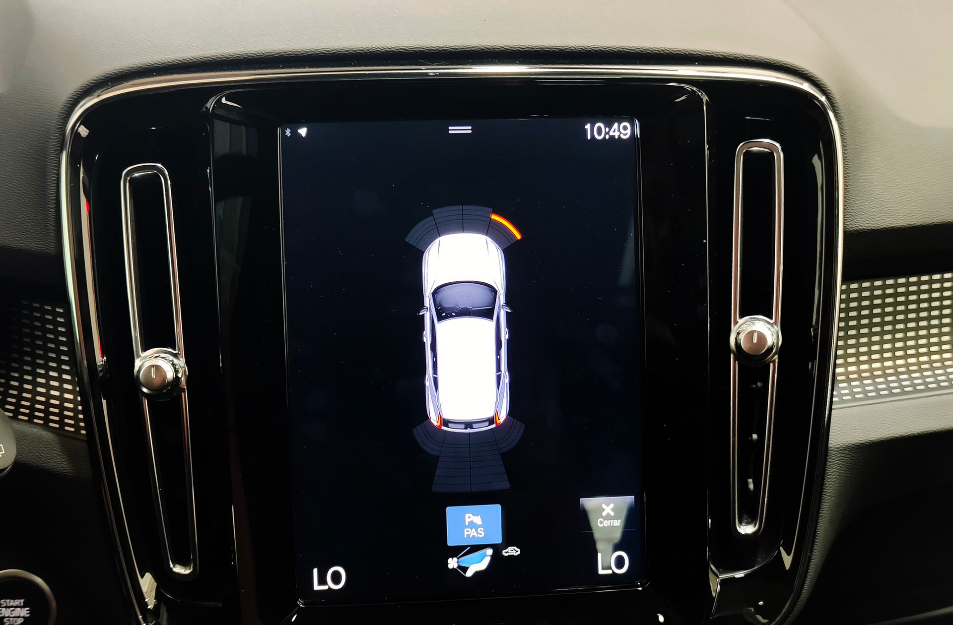 Volvo XC40 T4 R-Design - foto 9