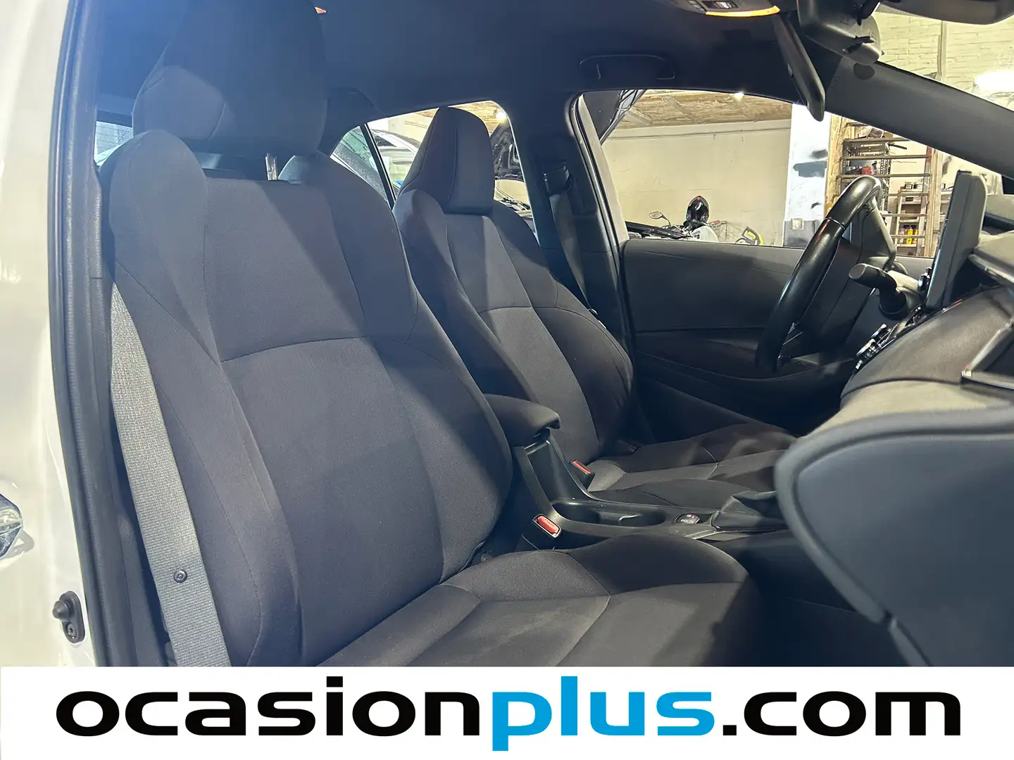 Foto Toyota Corolla Toyota Corolla 125H Business E-CVT (122 CV)