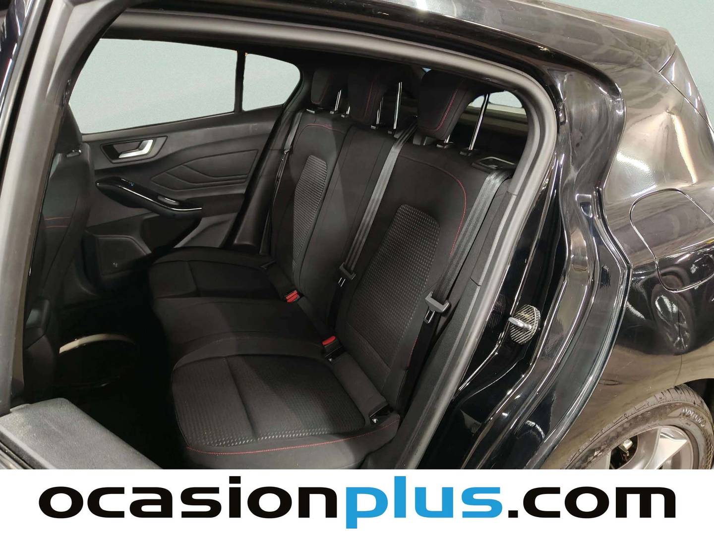 Foto asientos traseros Ford Focus Ford Focus 1.5 Ecoblue ST-Line Auto (120 CV)
