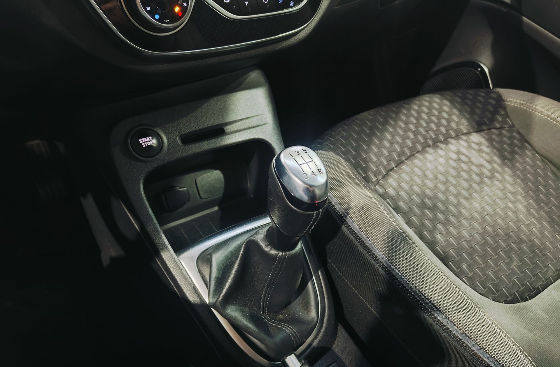 Renault Captur Zen Energy dCi eco2 - foto 5