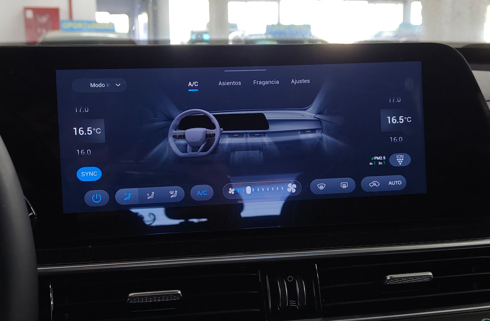 Ebro s700 1.6 T-GDi Luxury 7 DCT - foto 36