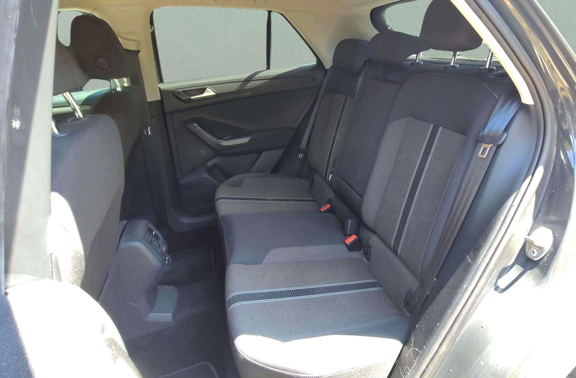 Volkswagen T-Roc Advance 1.0 TSI - foto 12