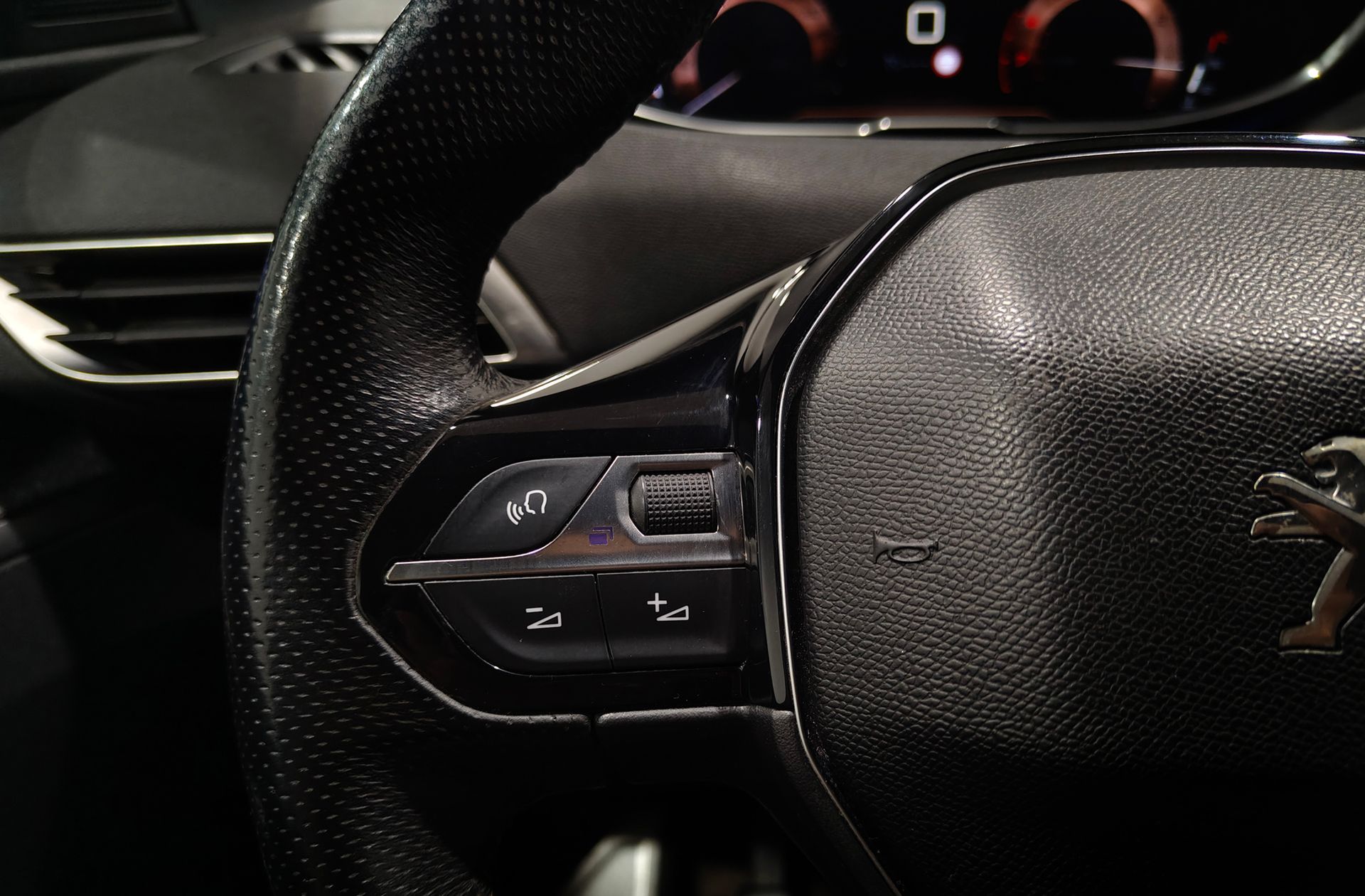 Peugeot 3008 PureTech 130 GT Line - foto 40