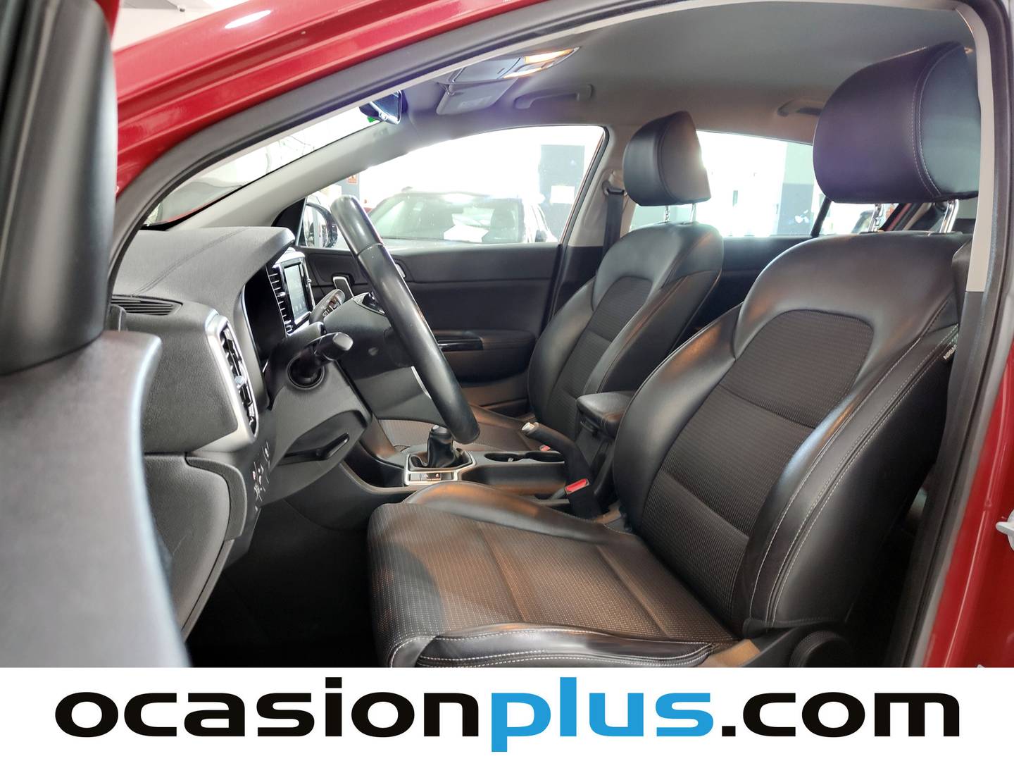Foto asientos delanteros KIA Sportage KIA Sportage 1.6 GDi Drive Plus 4x2 (132 CV)