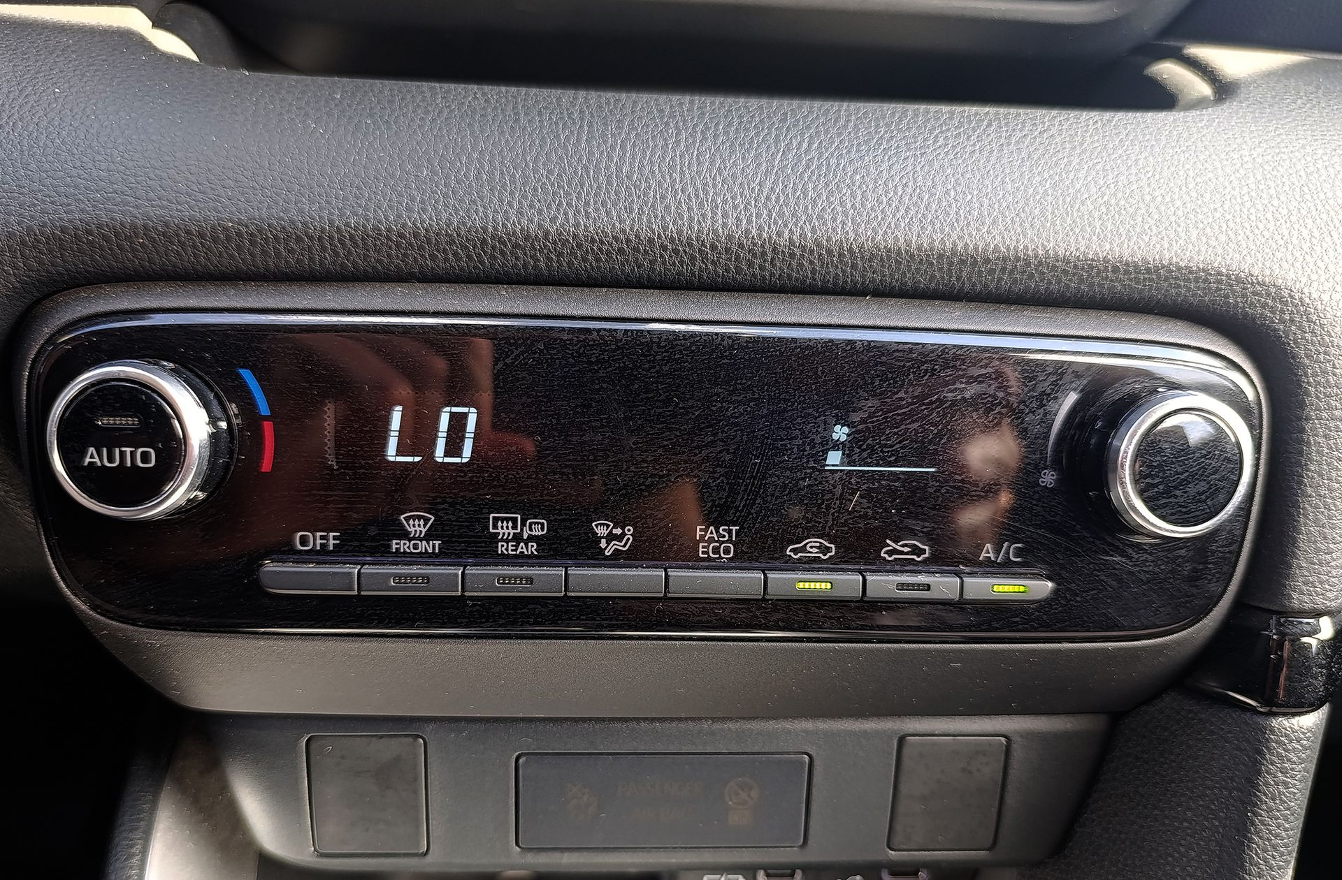 Toyota Yaris 120H Active Plus - foto 30