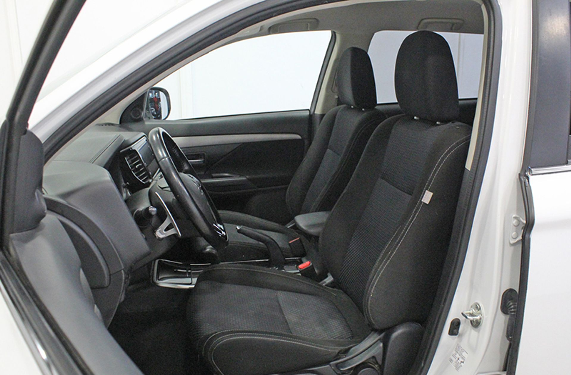 Mitsubishi Outlander 200 MPI Motion CVT 2WD - foto 10