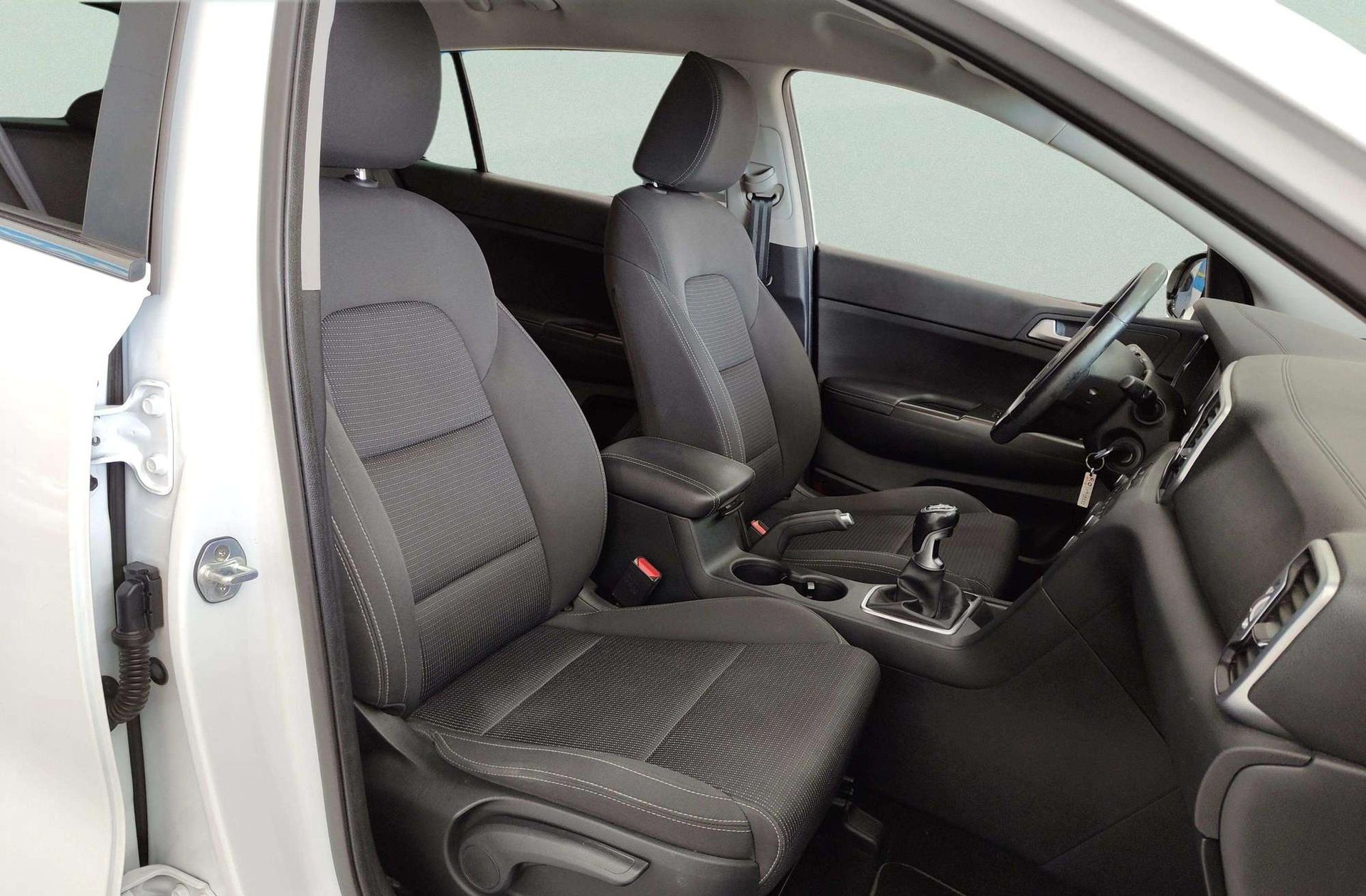 Kia Sportage 1.6 GDi x-Tech18 4x2 - foto 21