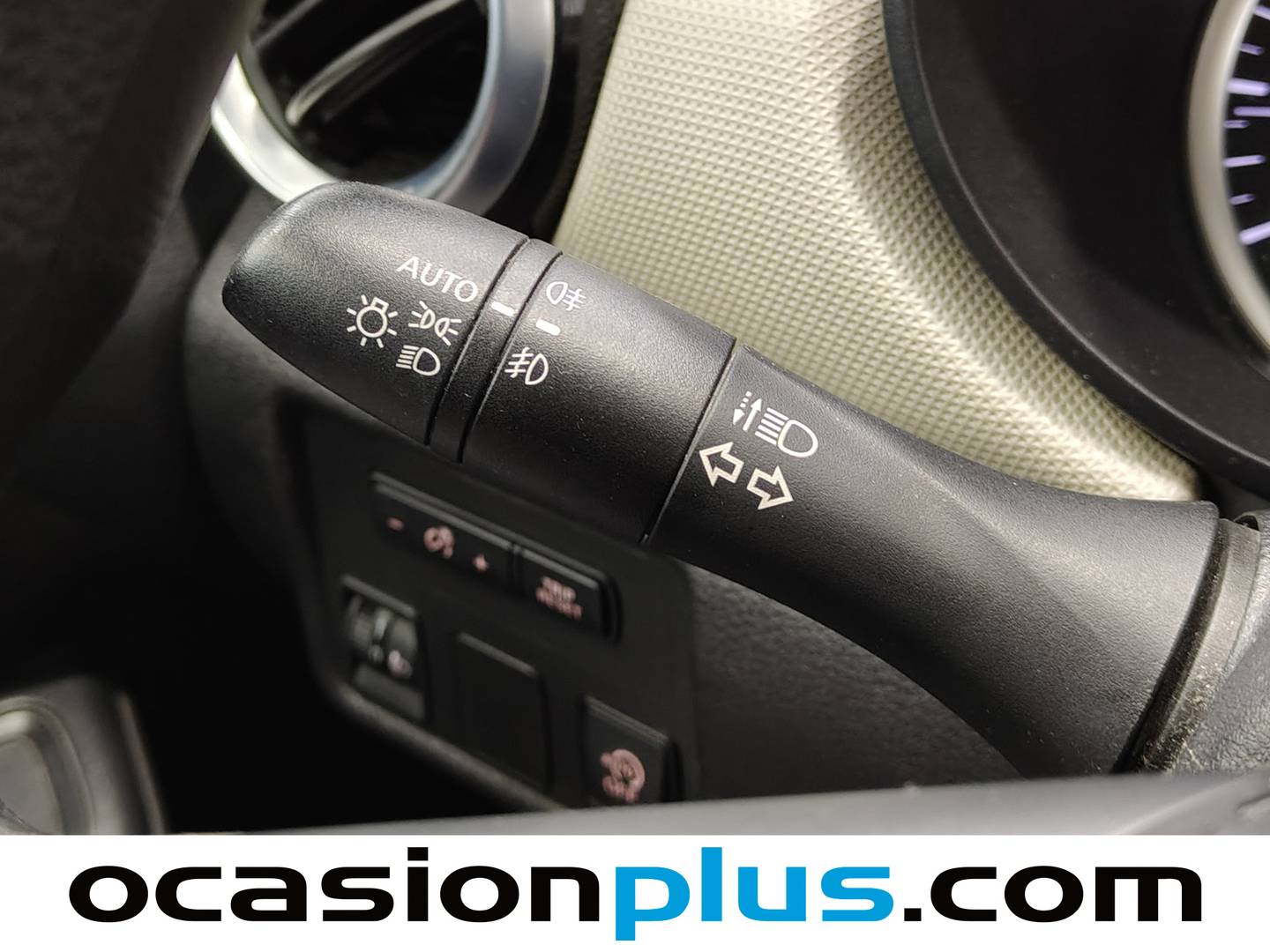 Foto Nissan Micra Nissan Micra IG-T S&S N-Style Burgundy (100 CV)