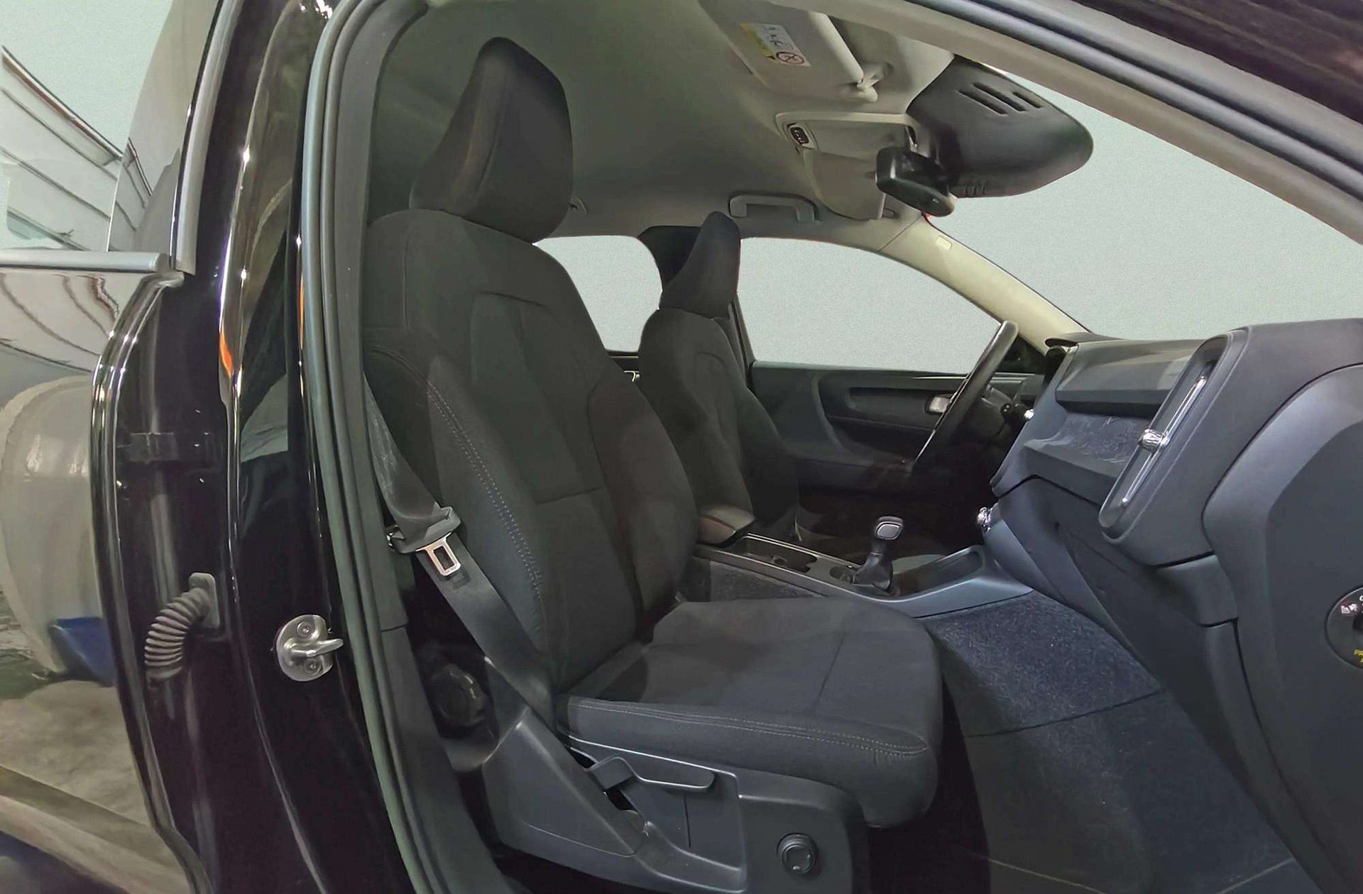Volvo XC40 T2 Essential - foto 21