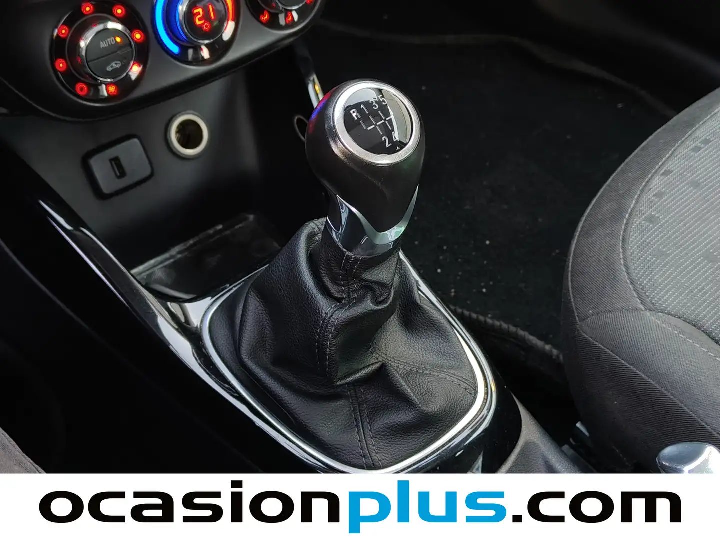 Foto Opel Adam Opel Adam 1.4 XEL Glam (87 CV)