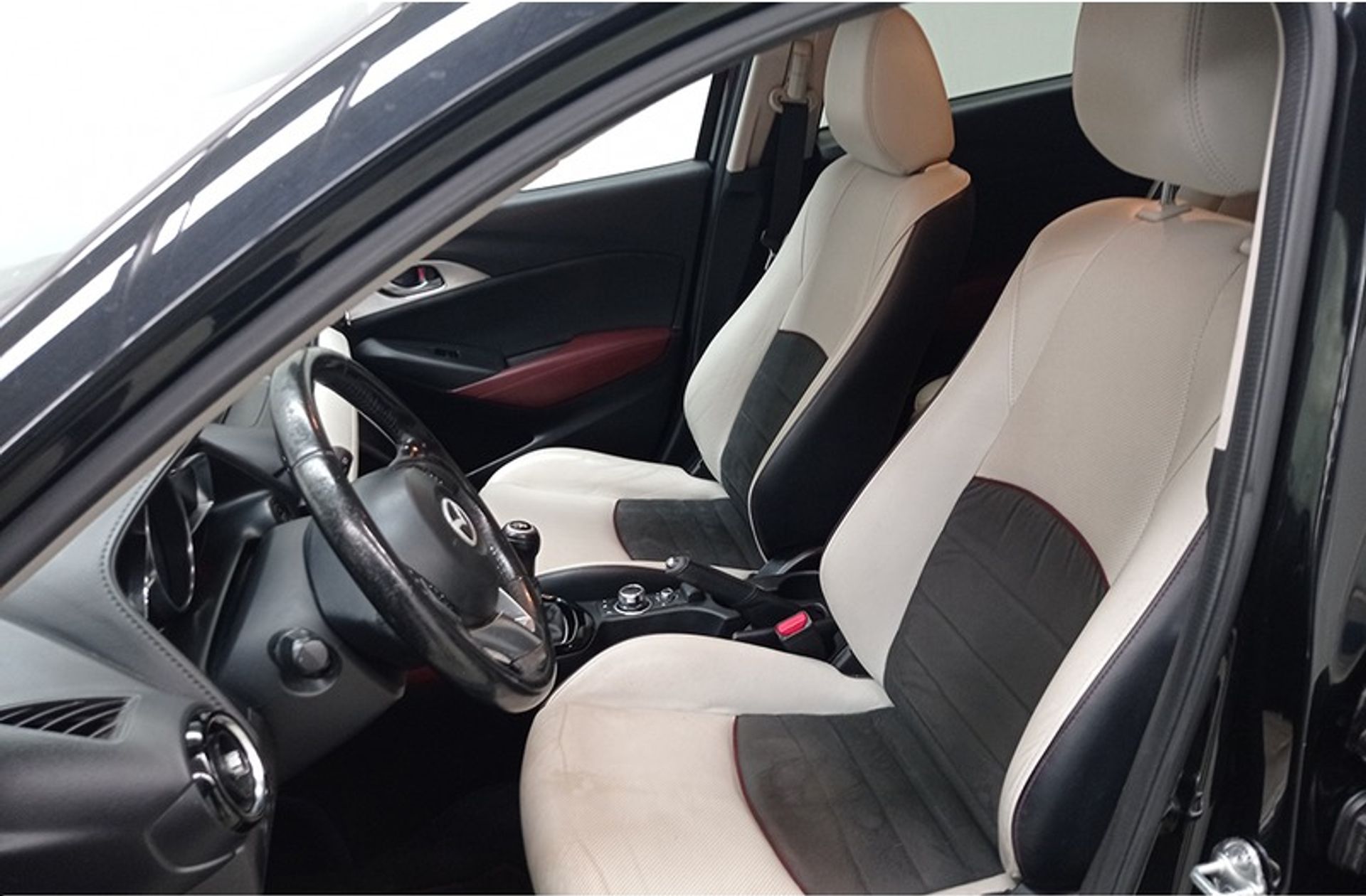 Mazda CX-3 1.5 DE Skyactiv Luxury 2WD - foto 13