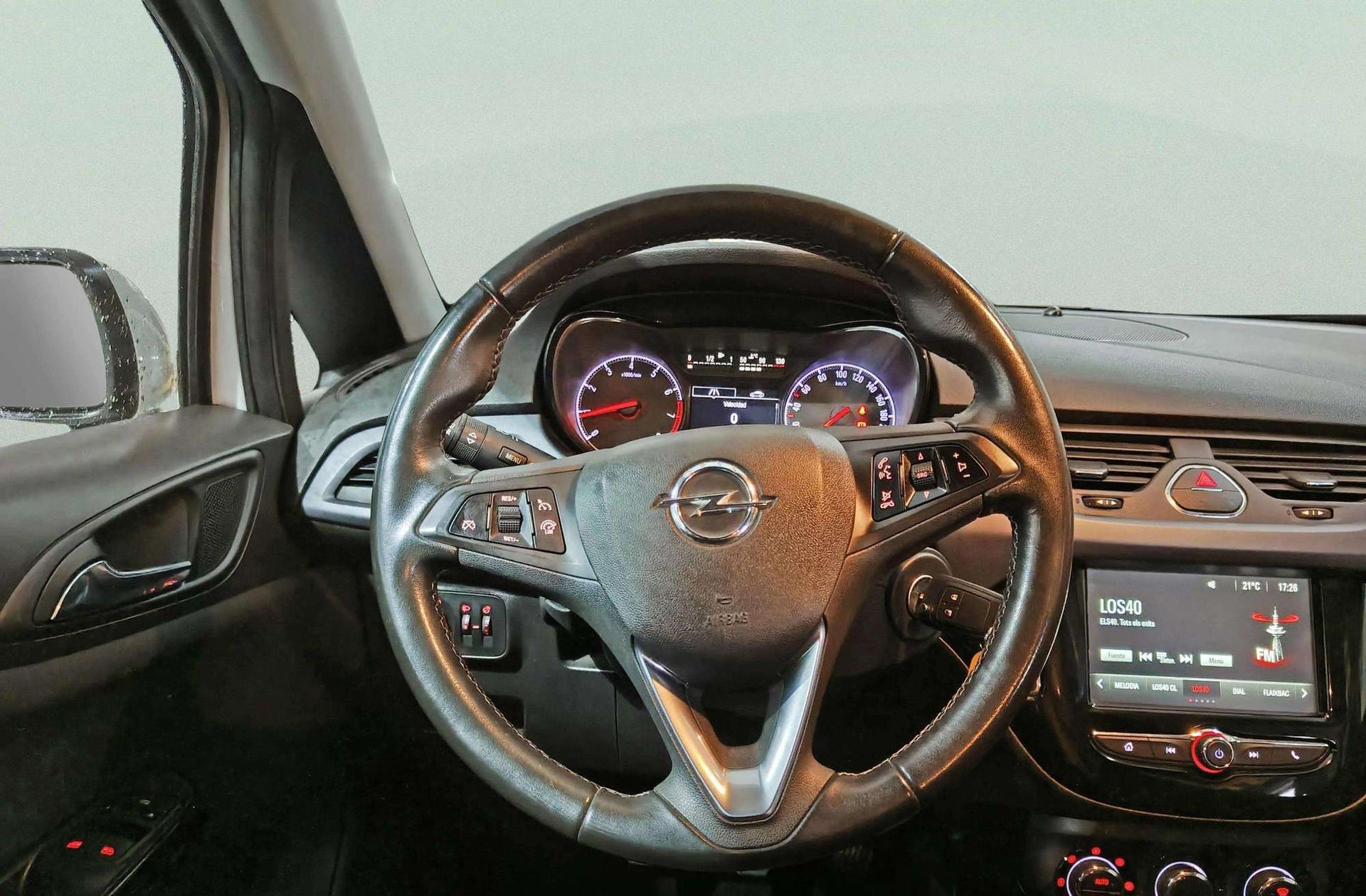 Opel Corsa 1.4 GLP Selective - foto 21