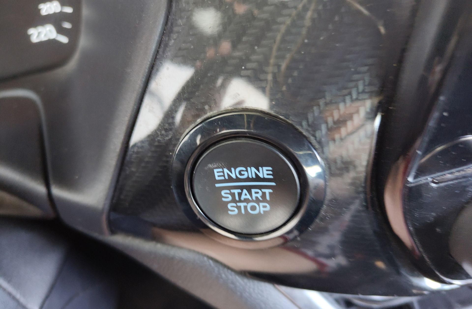 Ford Fiesta 1.0 EcoBoost MHEV ST-Line - foto 31