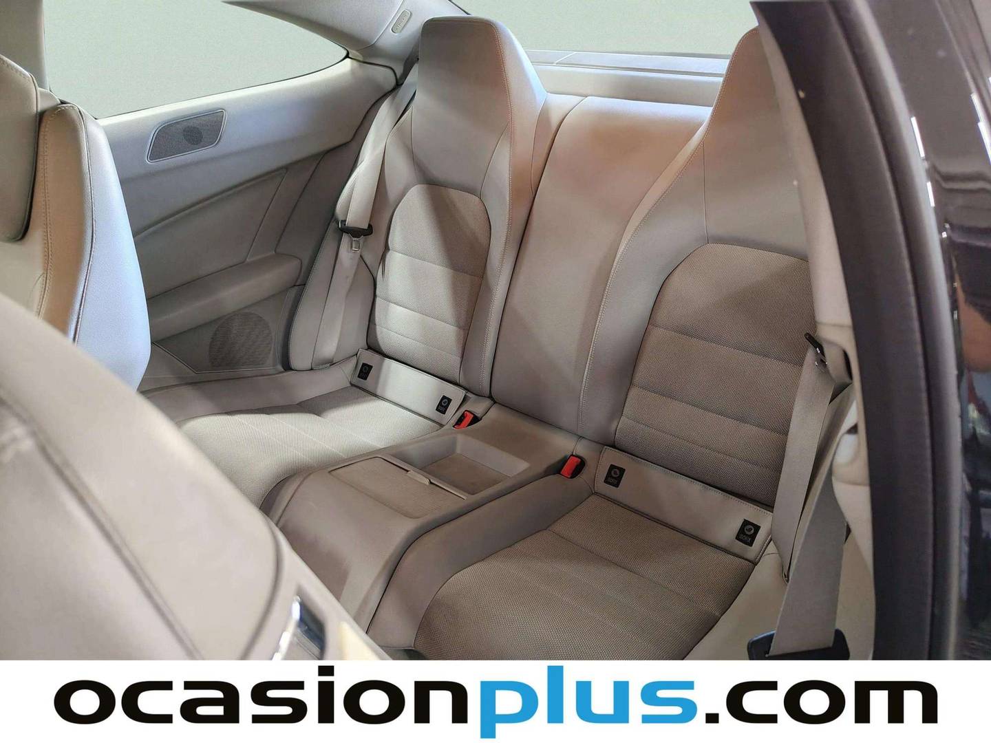 Foto asientos traseros Mercedes Clase C Mercedes Clase C Coupe 250 CDI Blue Efficiency (204 CV)