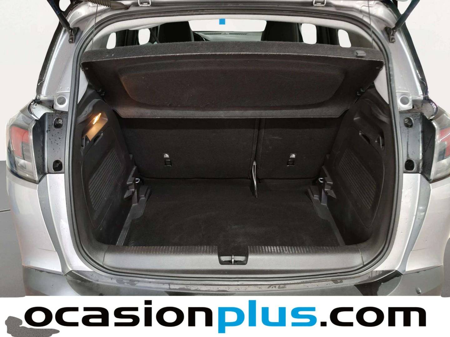 Foto asientos traseros Opel Crossland Opel Crossland 1.5D Business Elegance Auto (120 CV)