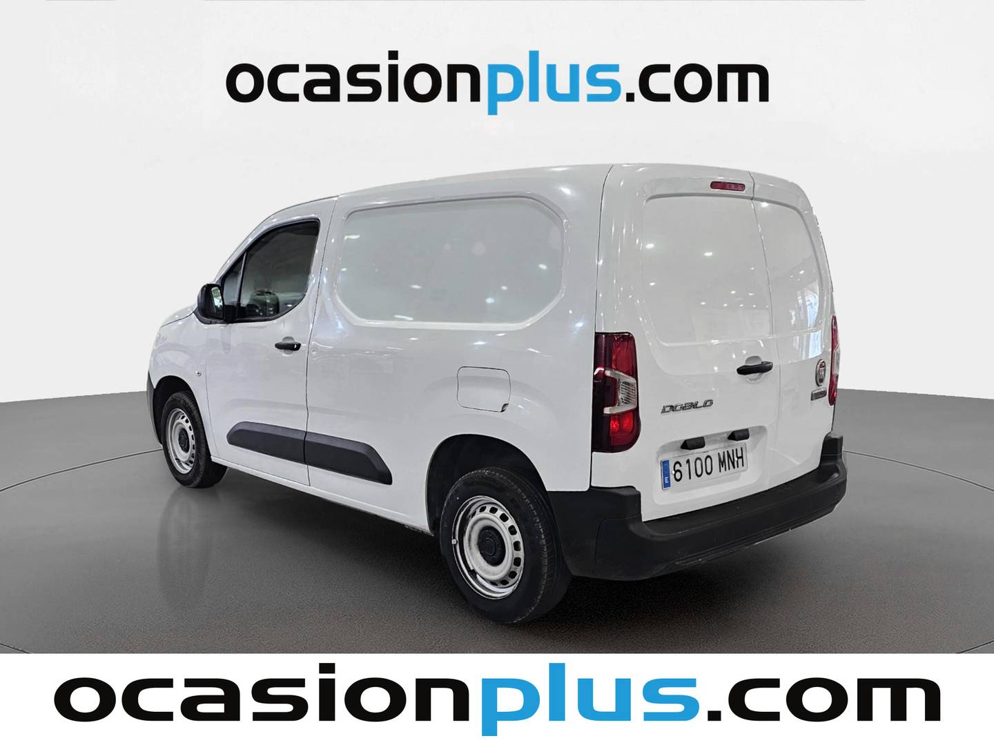 Foto trasera Fiat Doblò Fiat Dobló Furgón BlueHDi 1.5 L1 1000kg (100 CV) izquierda