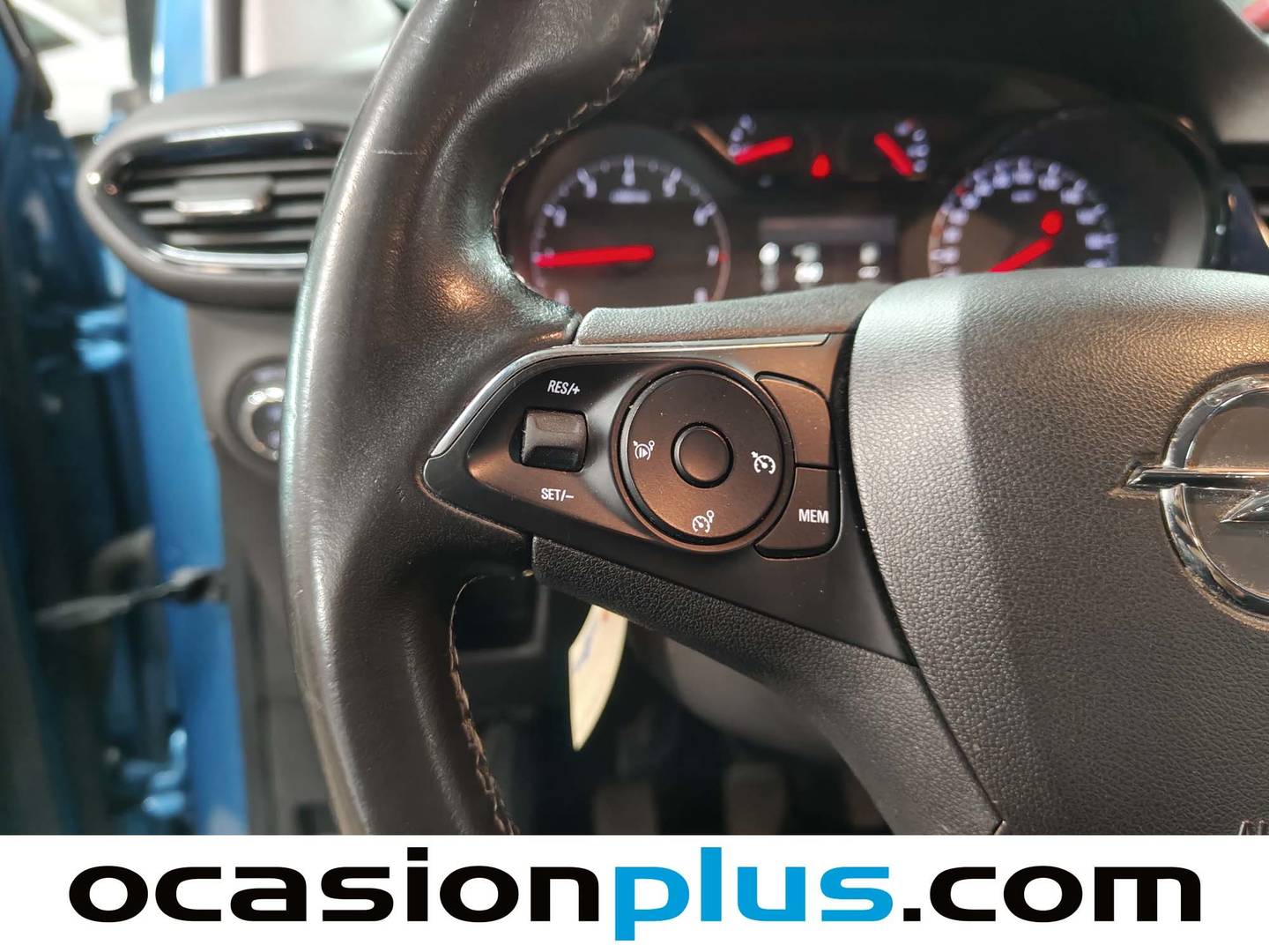 Foto Opel Crossland X Opel Crossland X 1.2 S&S Design Line 120 Aniversario (110 CV)